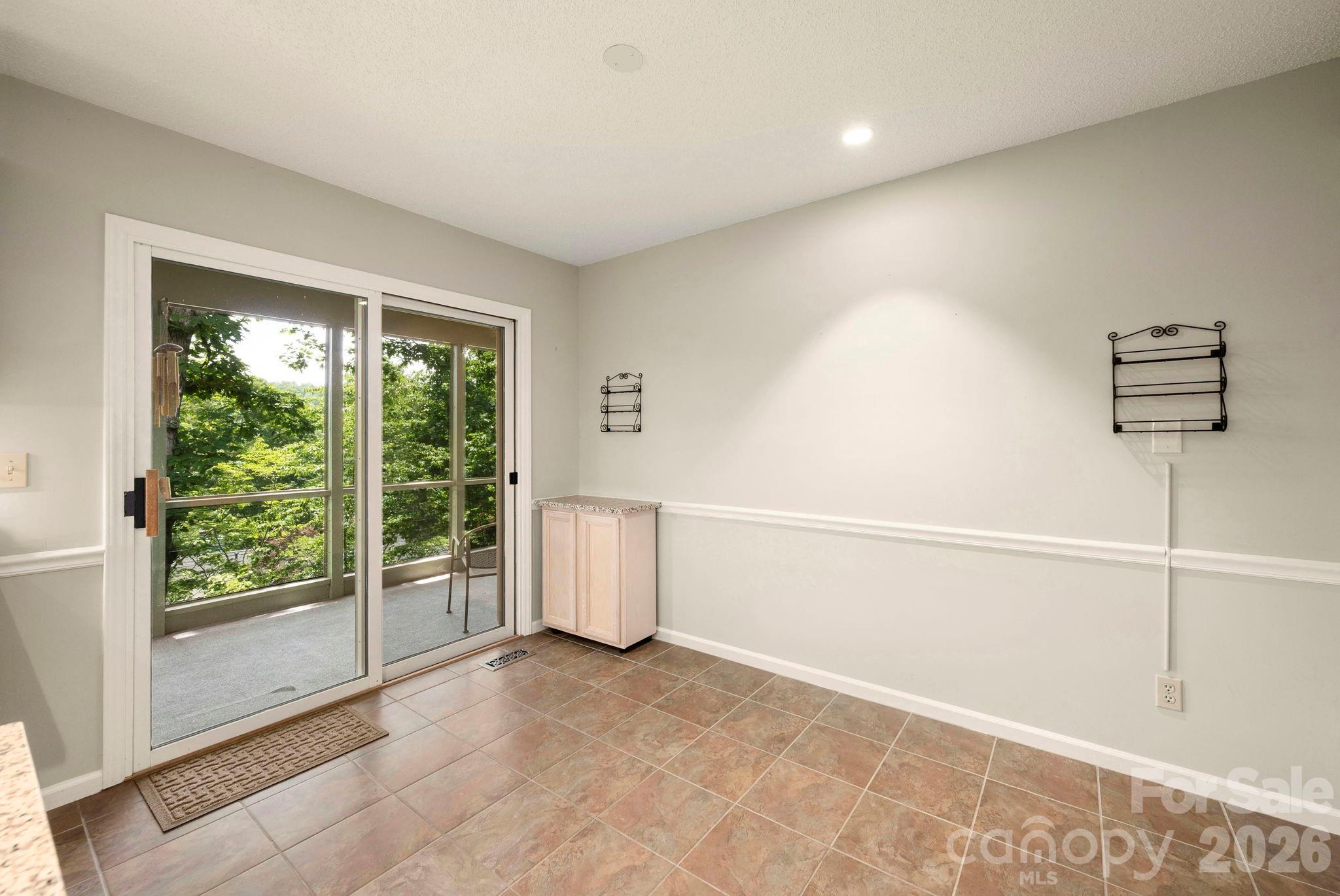 129 FOREST VIEW Drive — Flat Rock