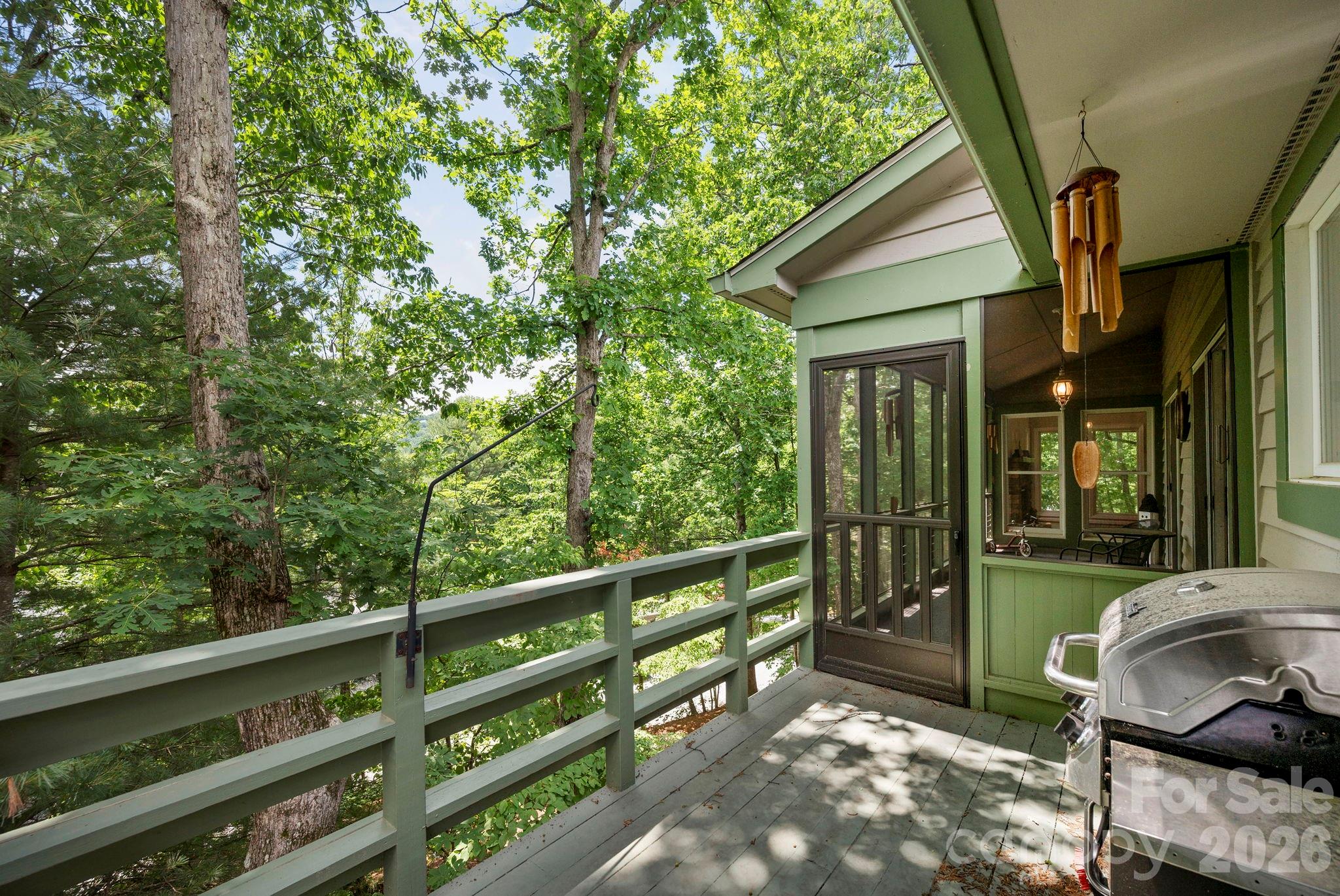 129 FOREST VIEW Drive — Flat Rock