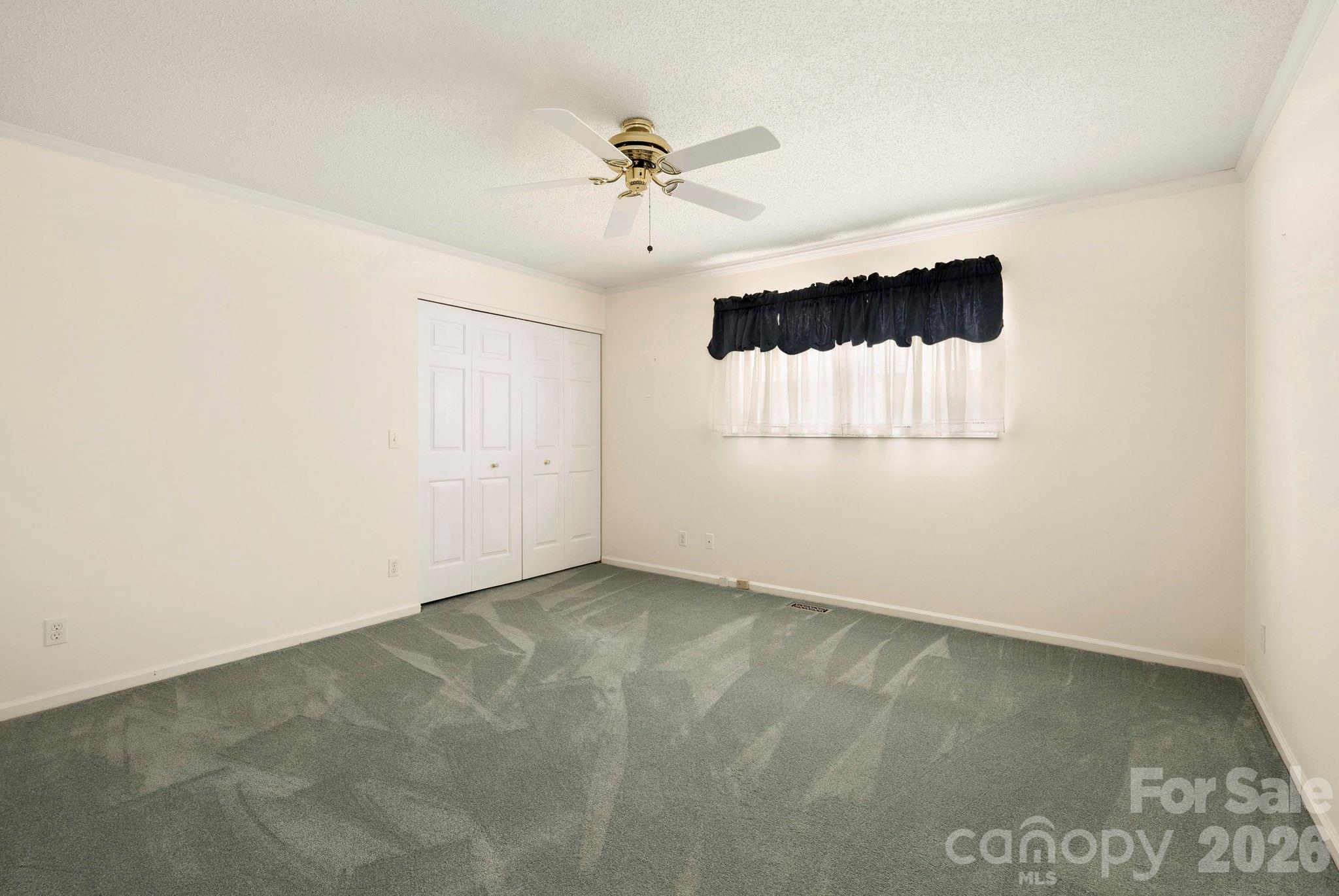 129 FOREST VIEW Drive — Flat Rock