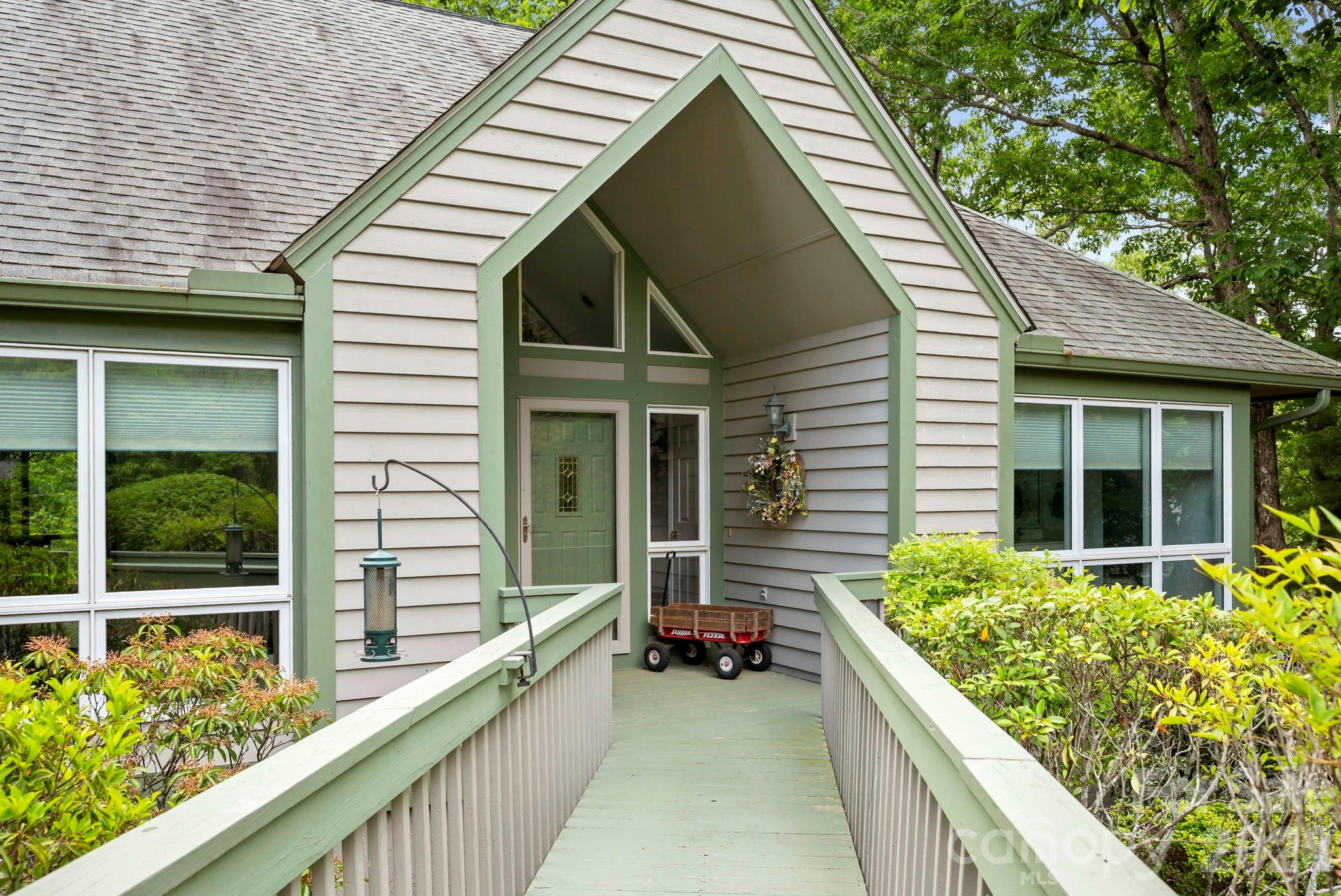 129 FOREST VIEW Drive — Flat Rock