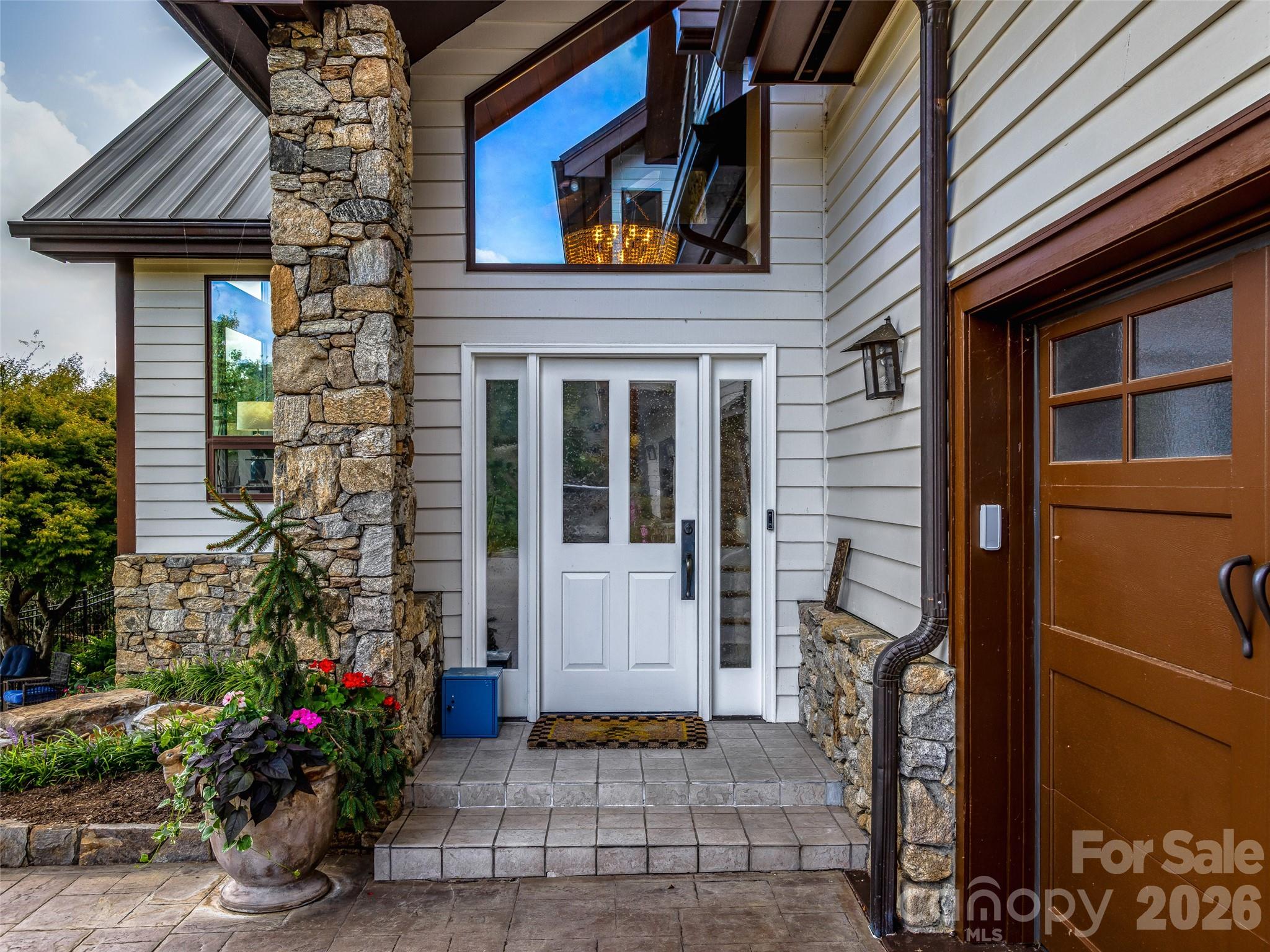 10 Beaverbrook Court — Asheville