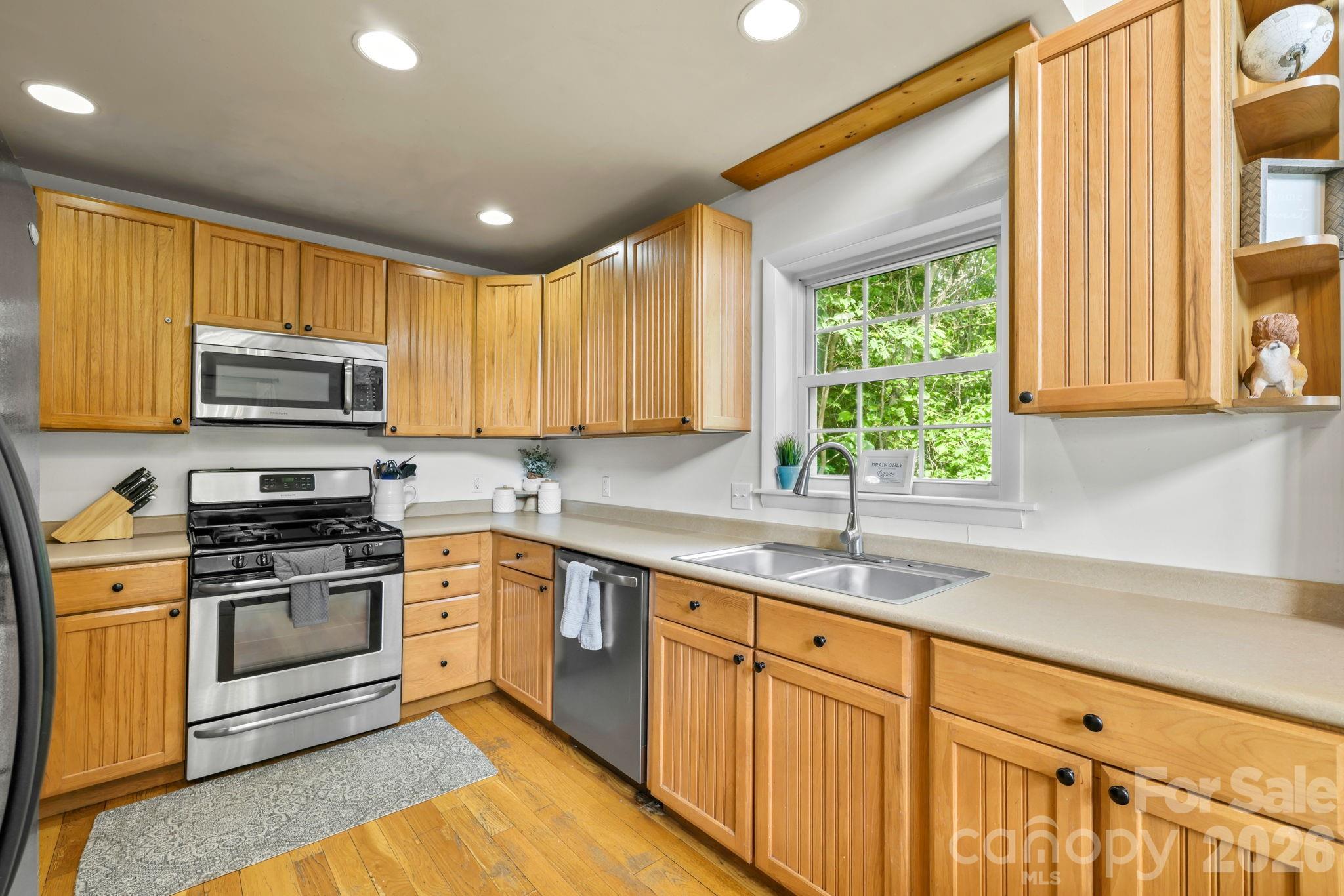 576 Grizzly Ridge — Bryson City