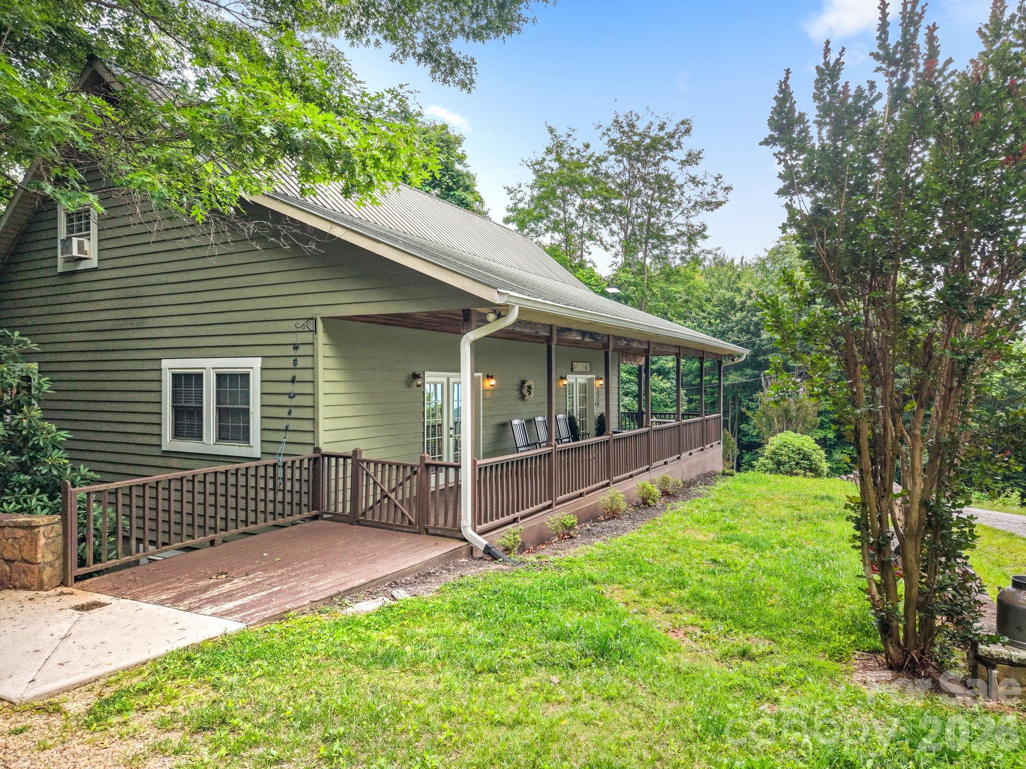576 Grizzly Ridge — Bryson City