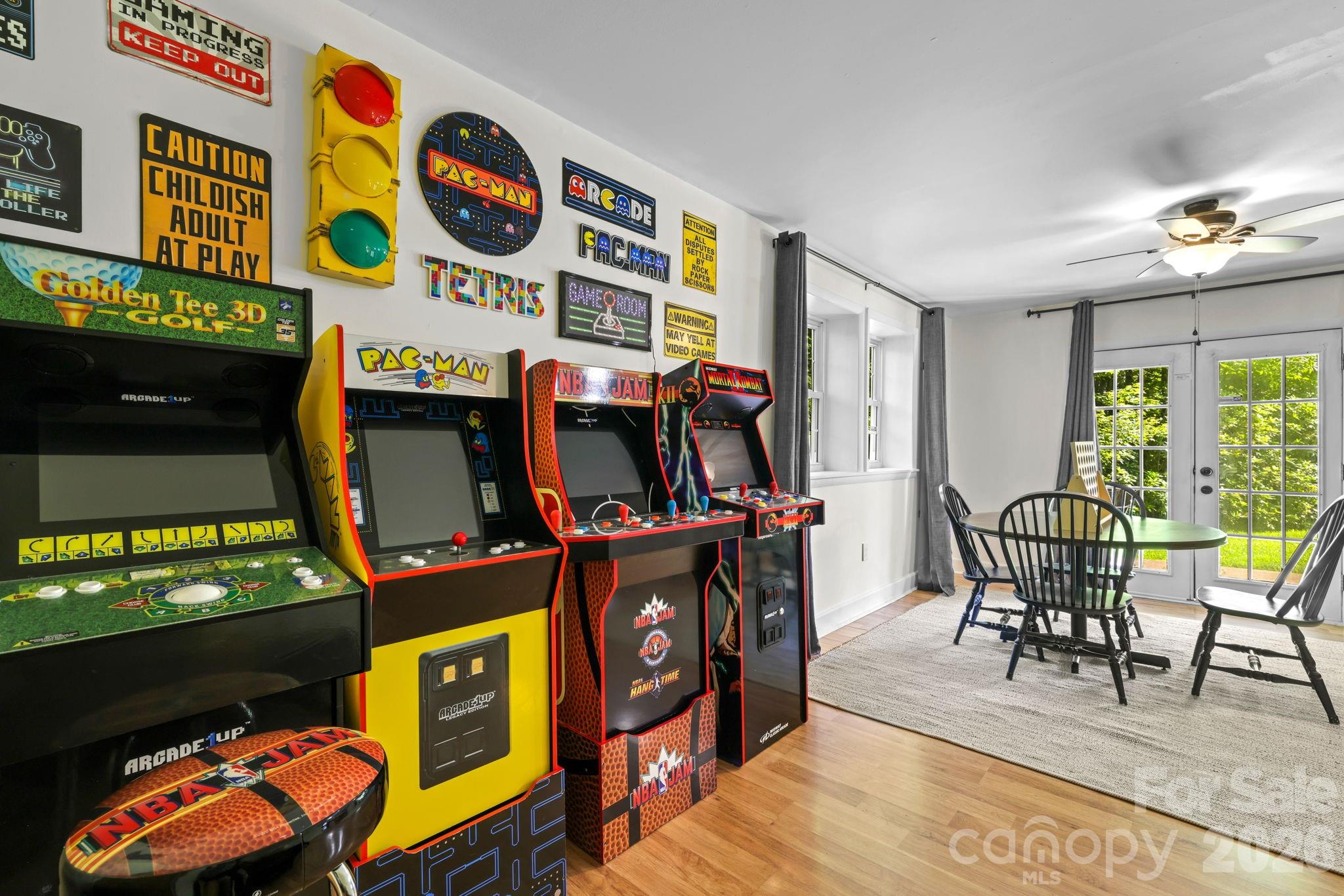 576 Grizzly Ridge — Bryson City