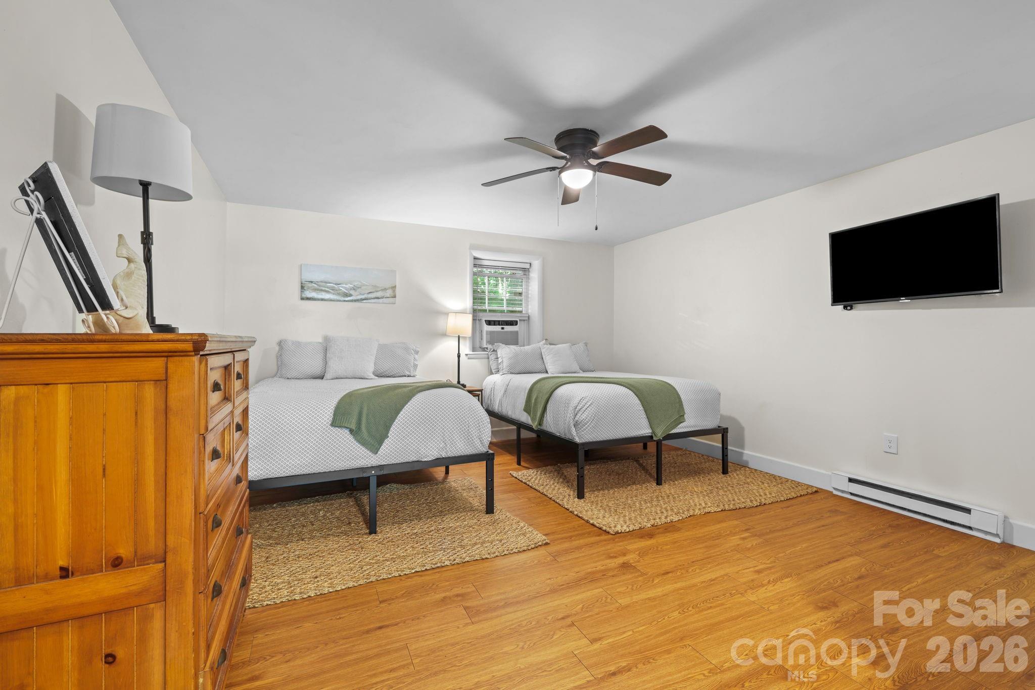 576 Grizzly Ridge — Bryson City