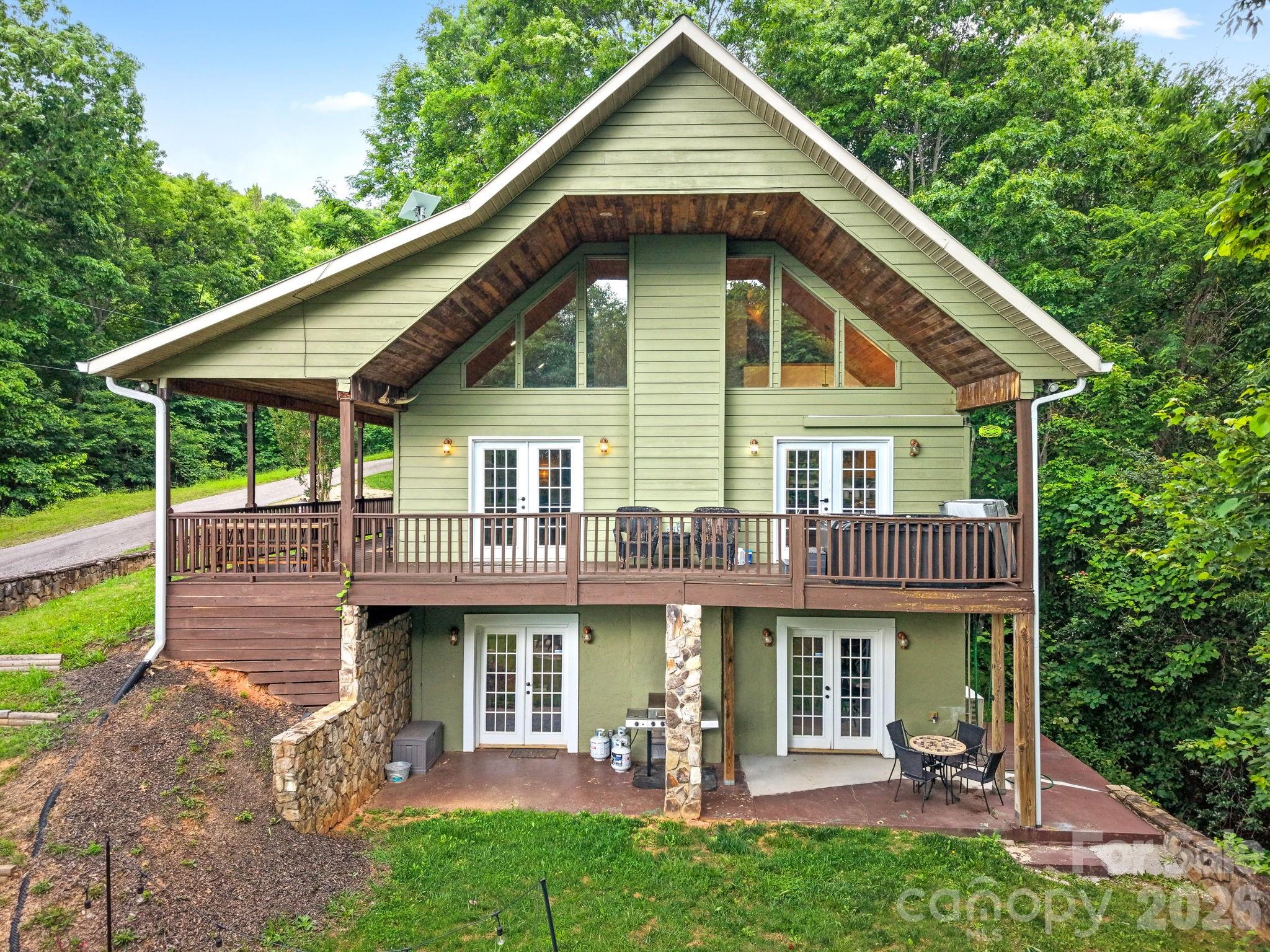 576 Grizzly Ridge — Bryson City