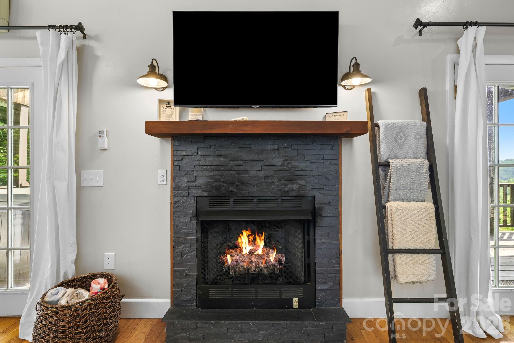 576 Grizzly Ridge — Bryson City
