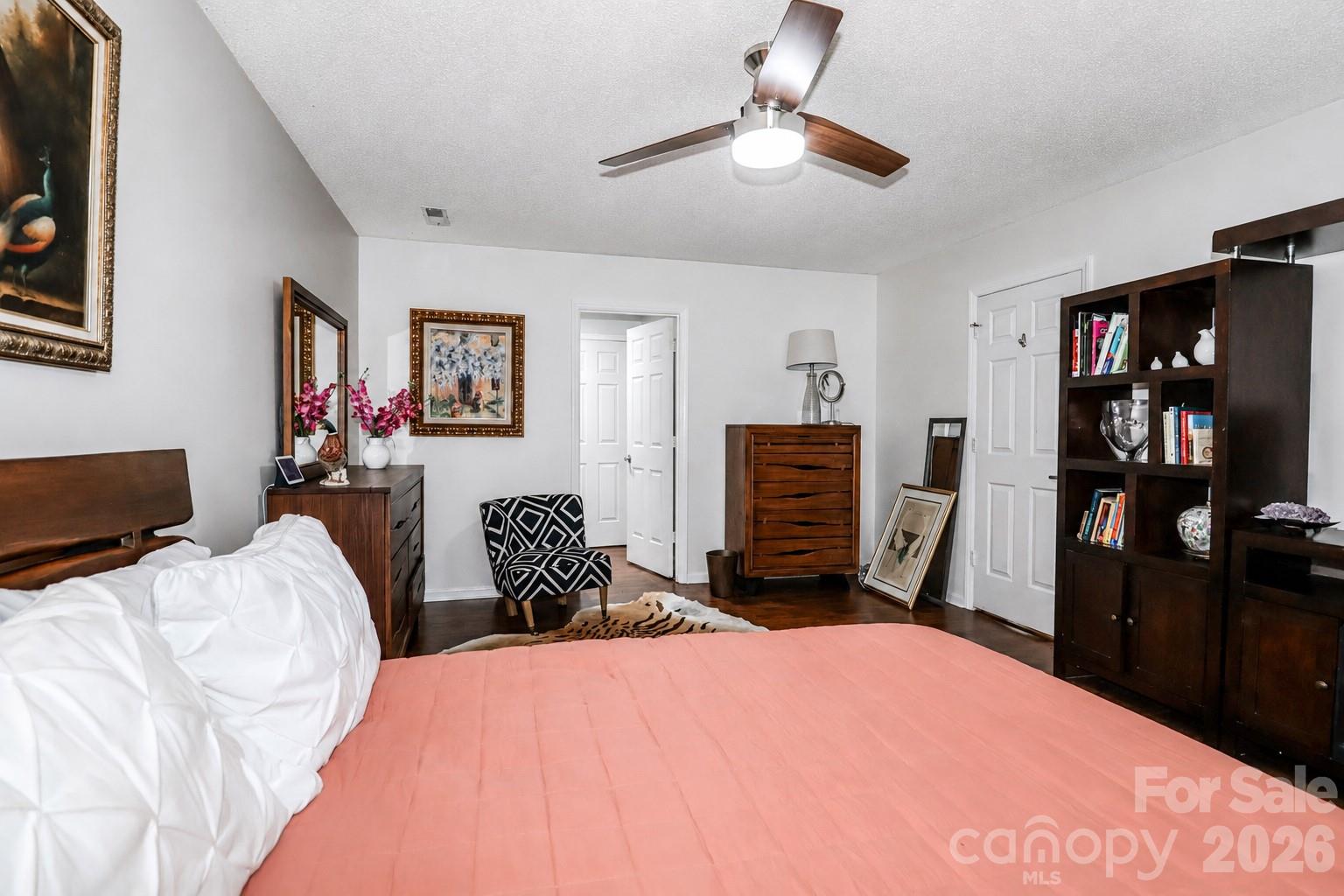 105 Lake Top Lane — Statesville