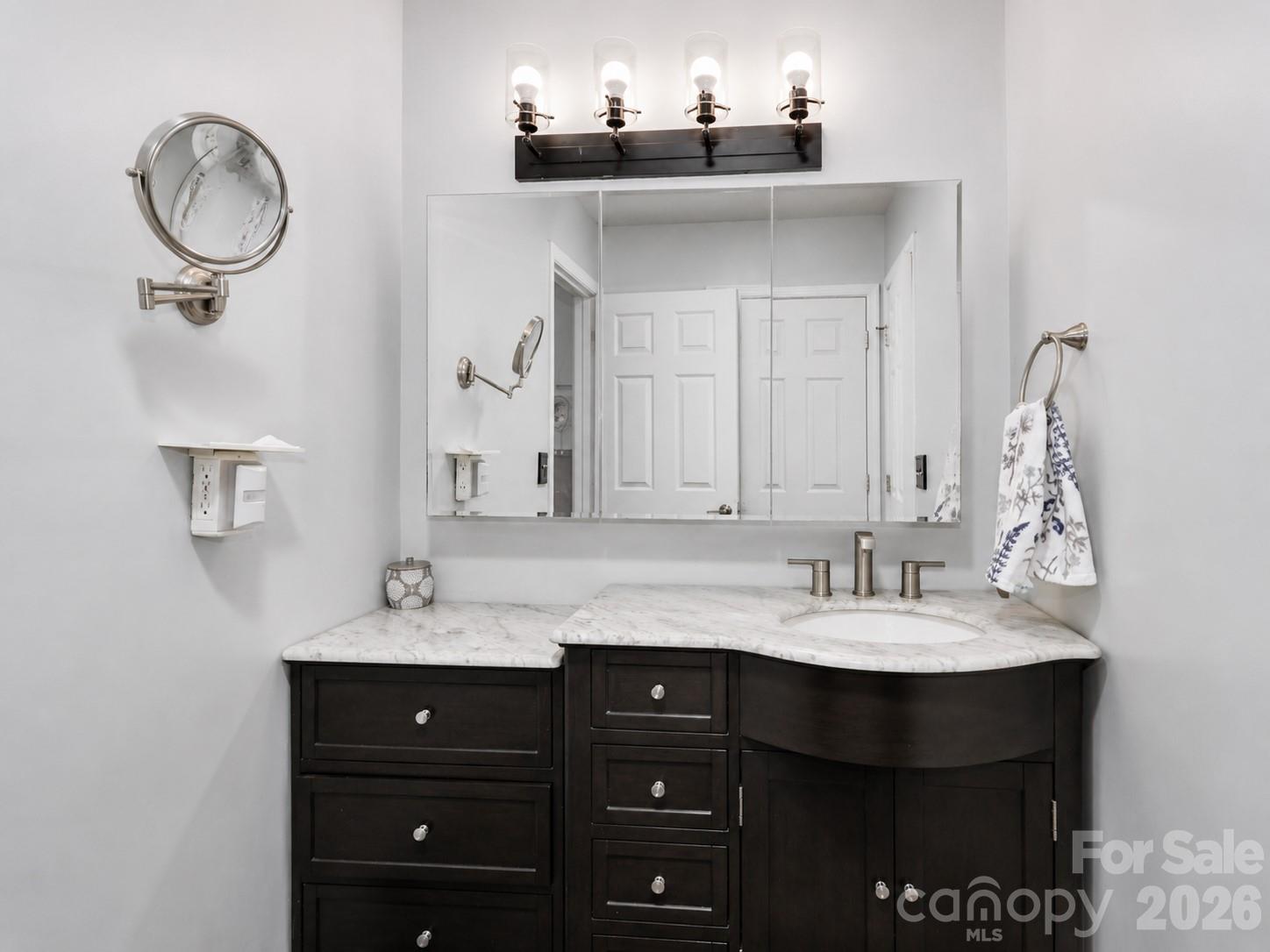 105 Lake Top Lane — Statesville