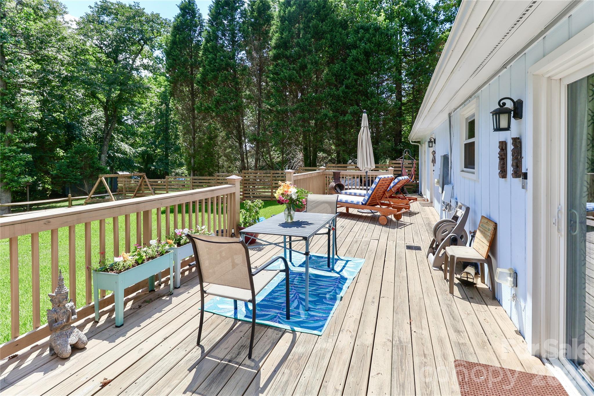 105 Lake Top Lane — Statesville