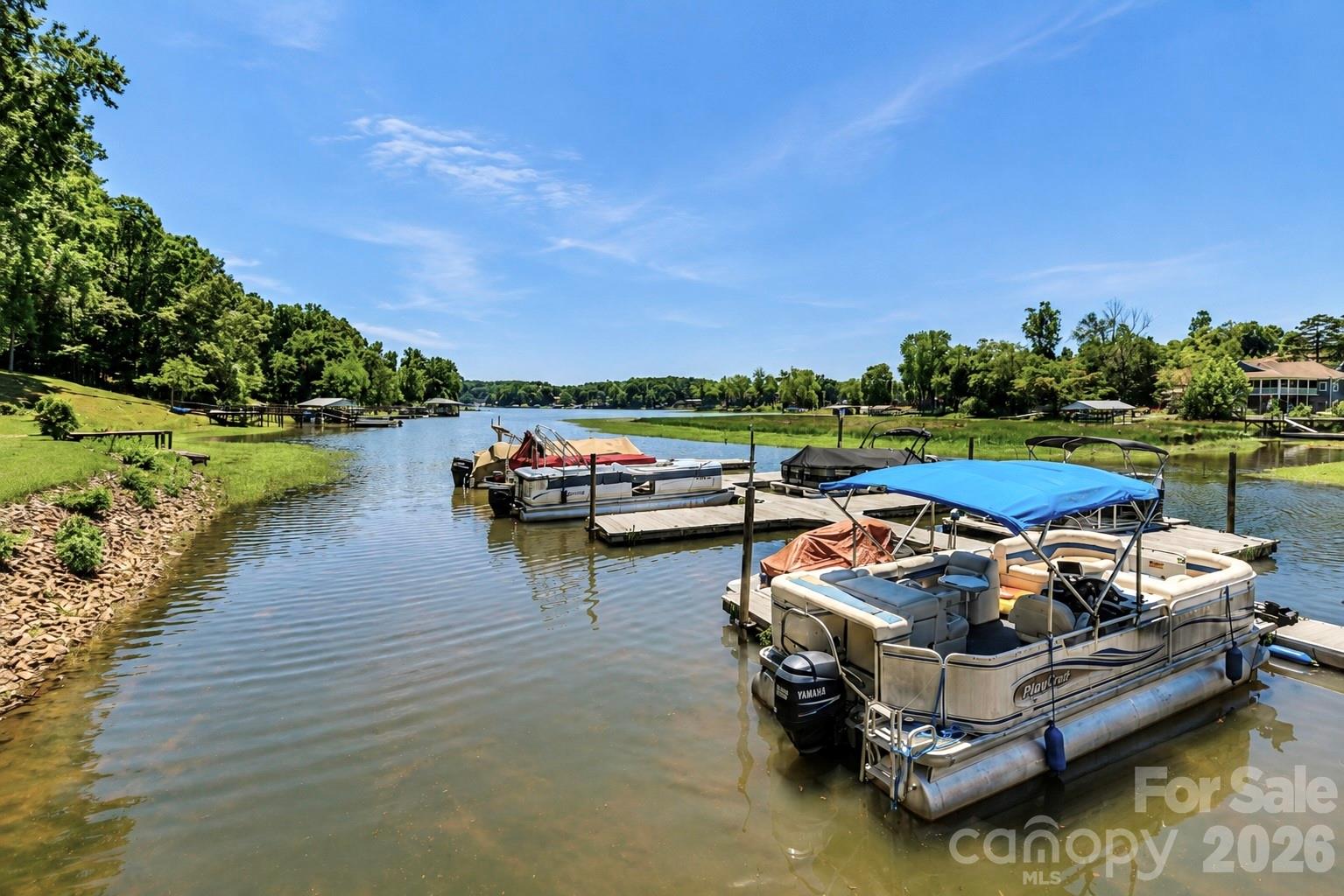105 Lake Top Lane — Statesville