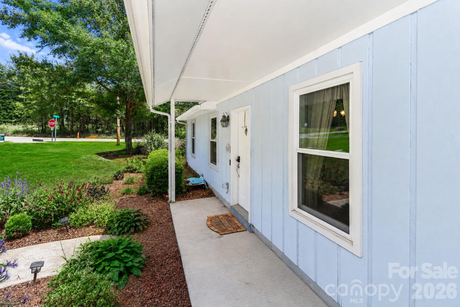 105 Lake Top Lane — Statesville