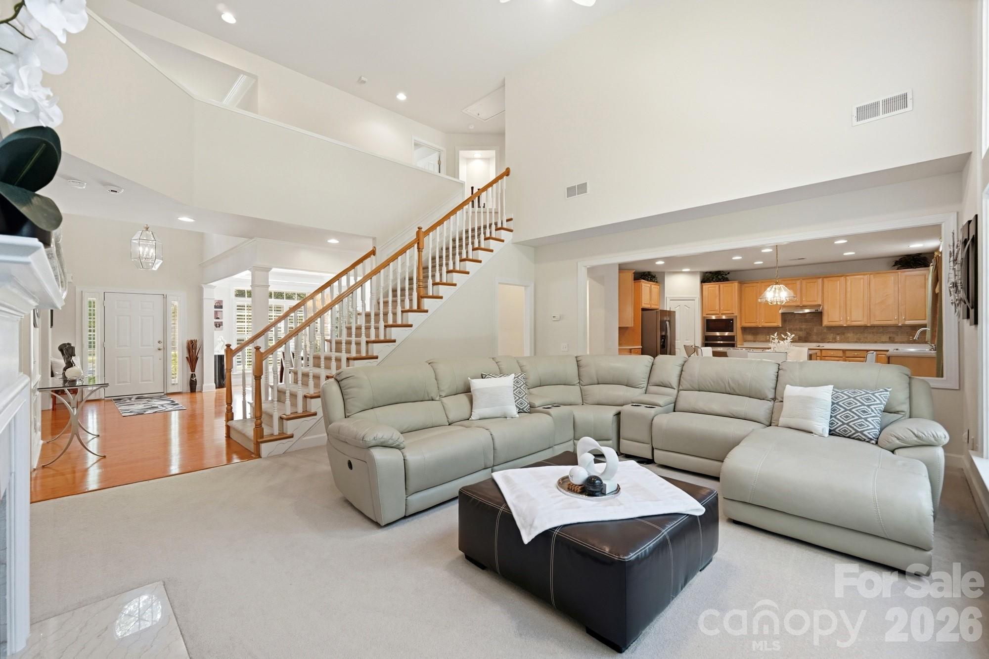 4814 King Arthur Drive — Charlotte