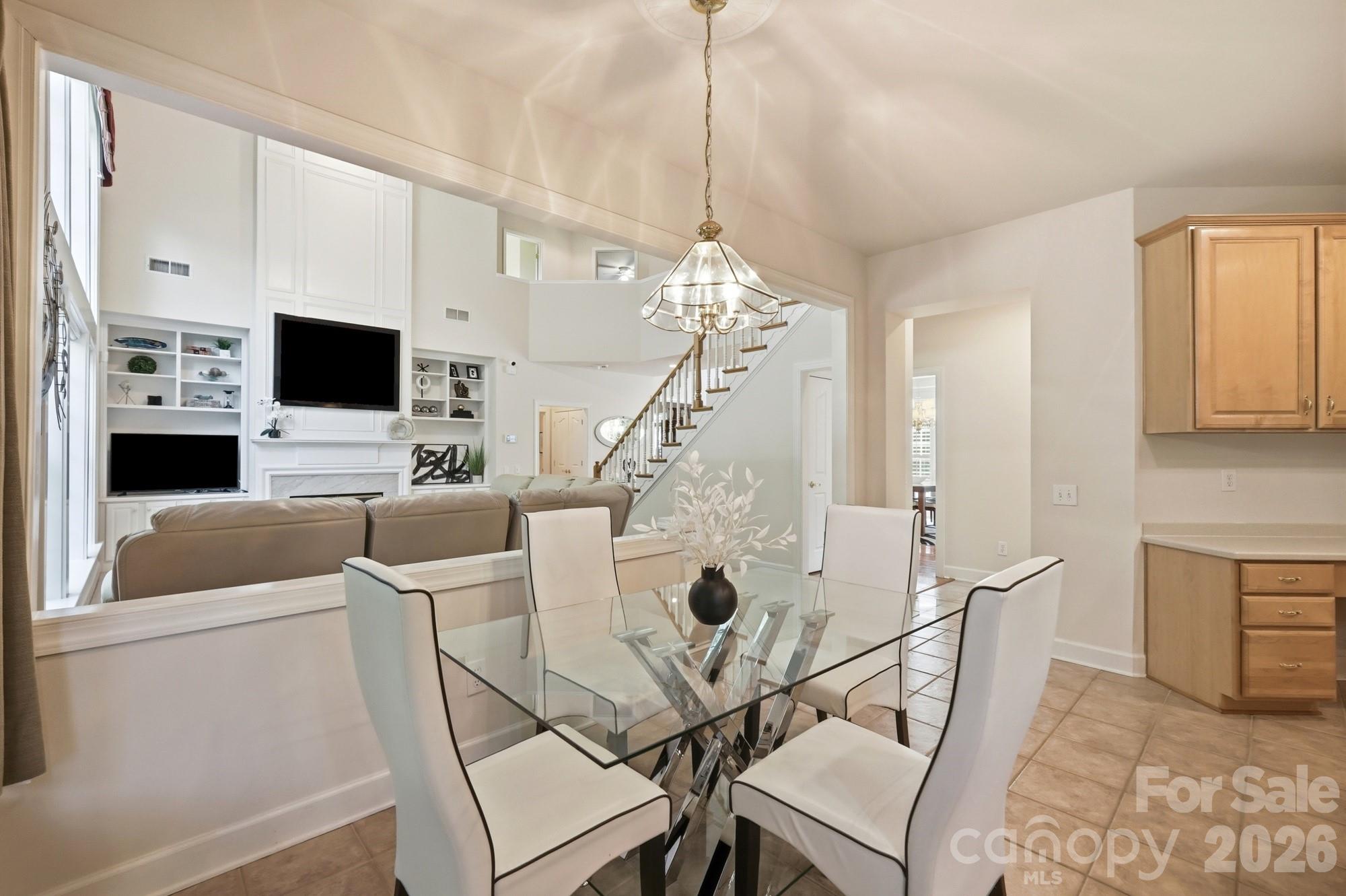 4814 King Arthur Drive — Charlotte