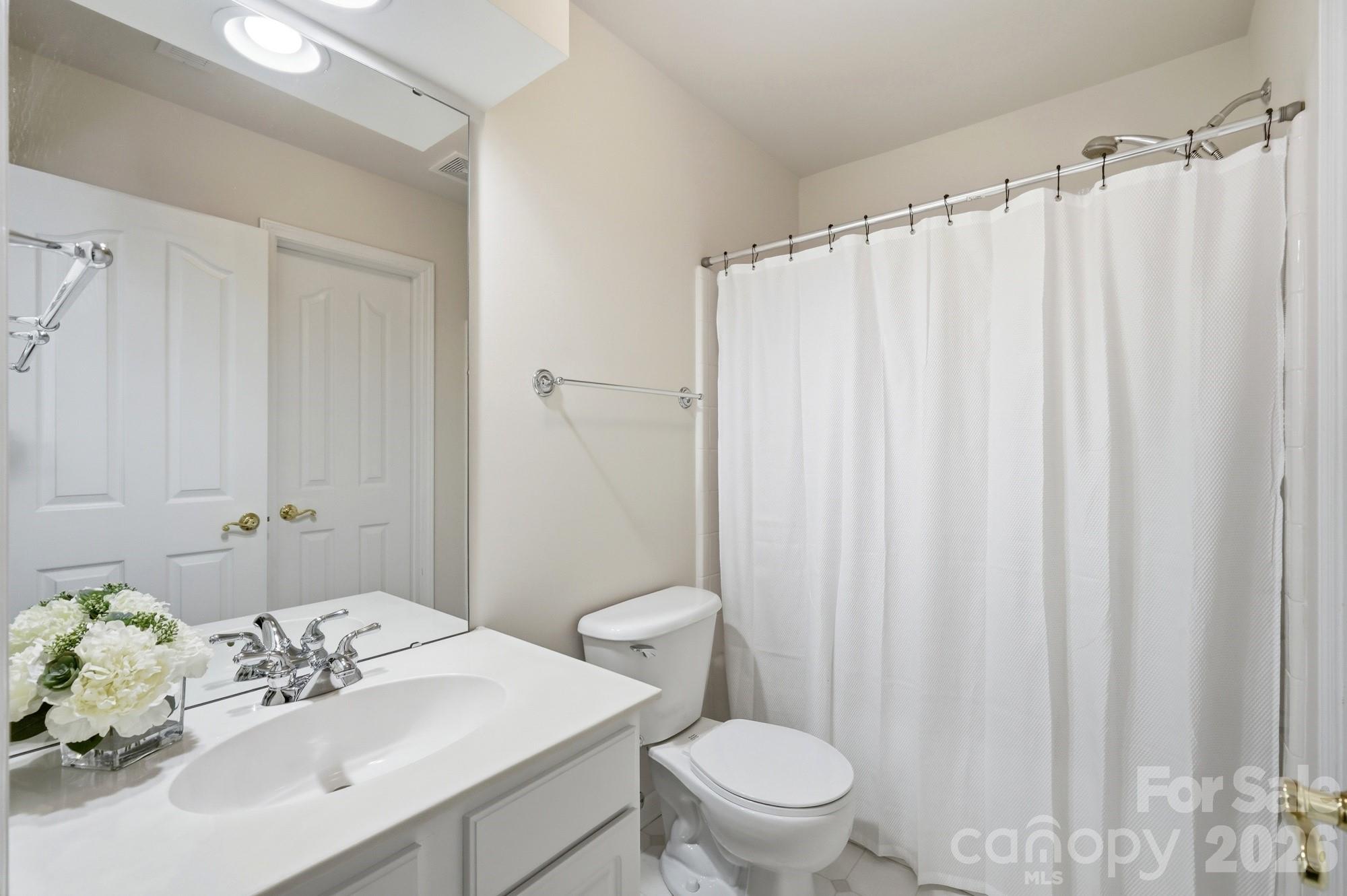 4814 King Arthur Drive — Charlotte