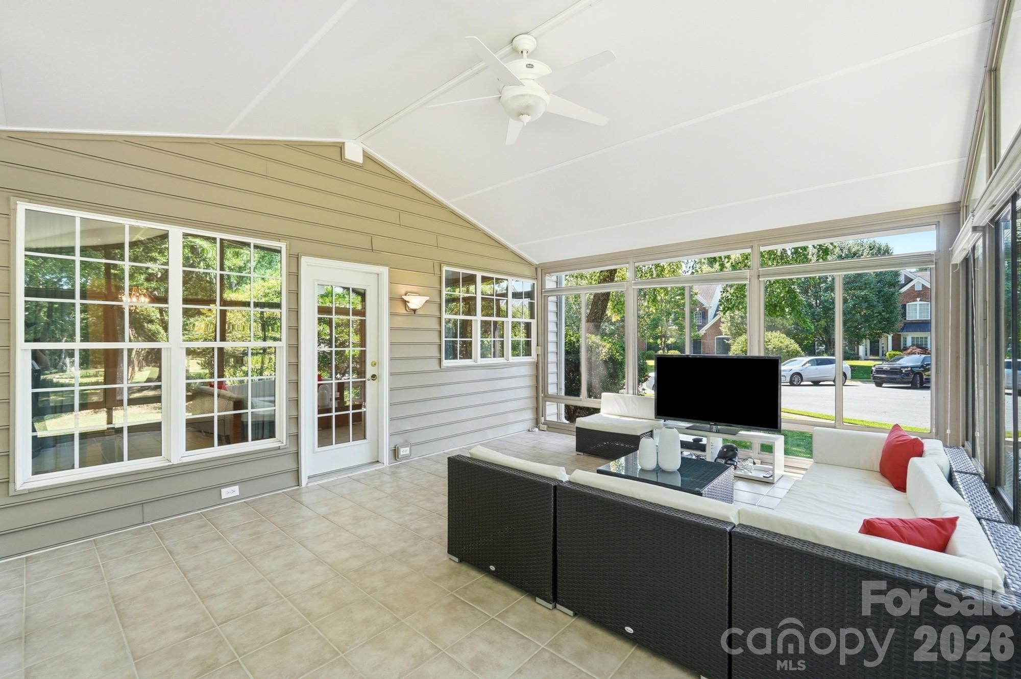 4814 King Arthur Drive — Charlotte