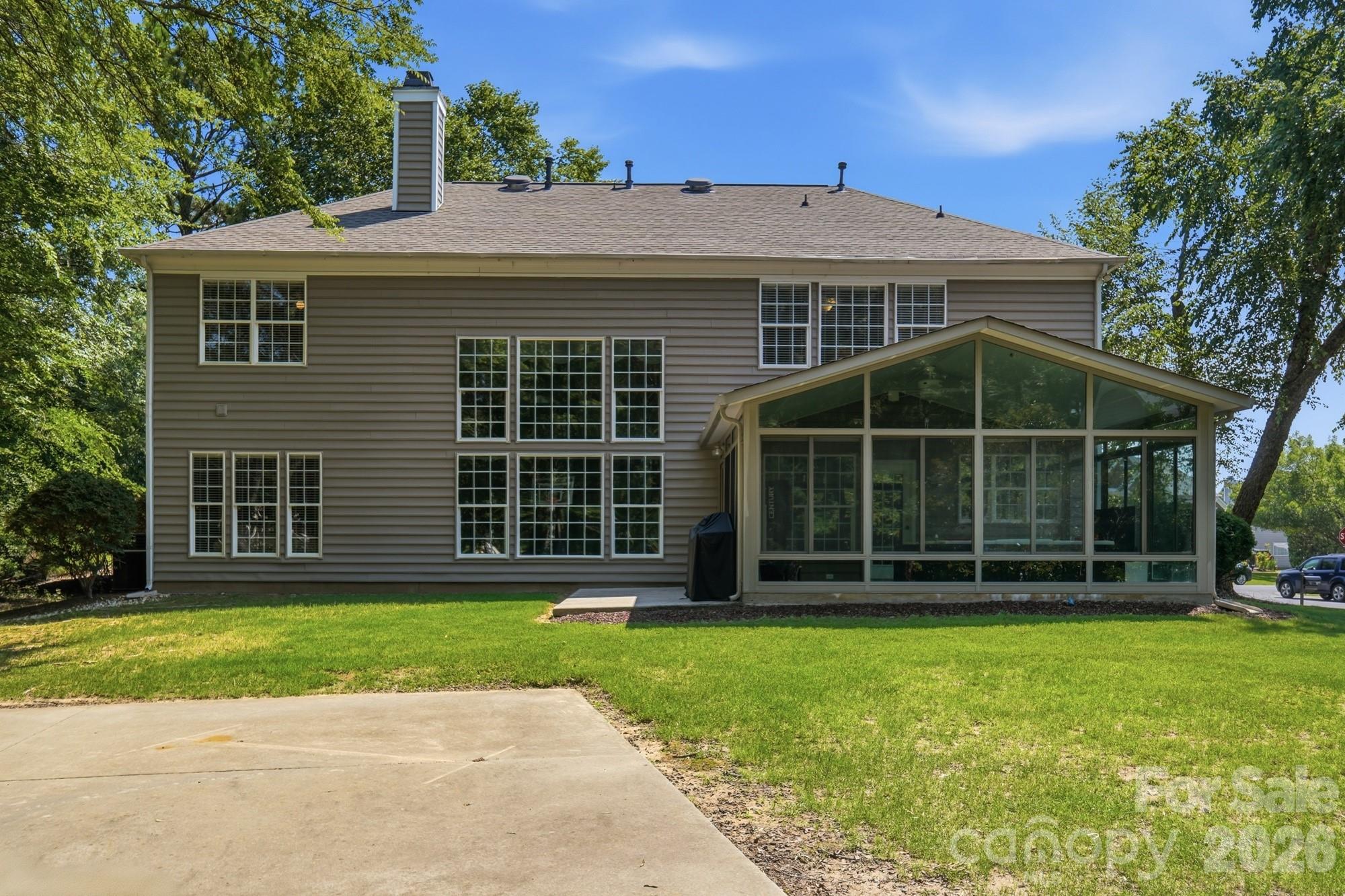 4814 King Arthur Drive — Charlotte