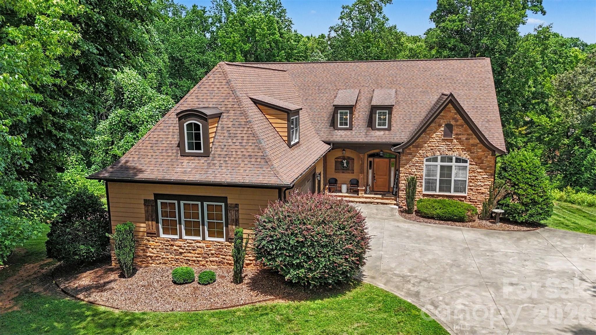 401 Yorkfield Drive — Shelby