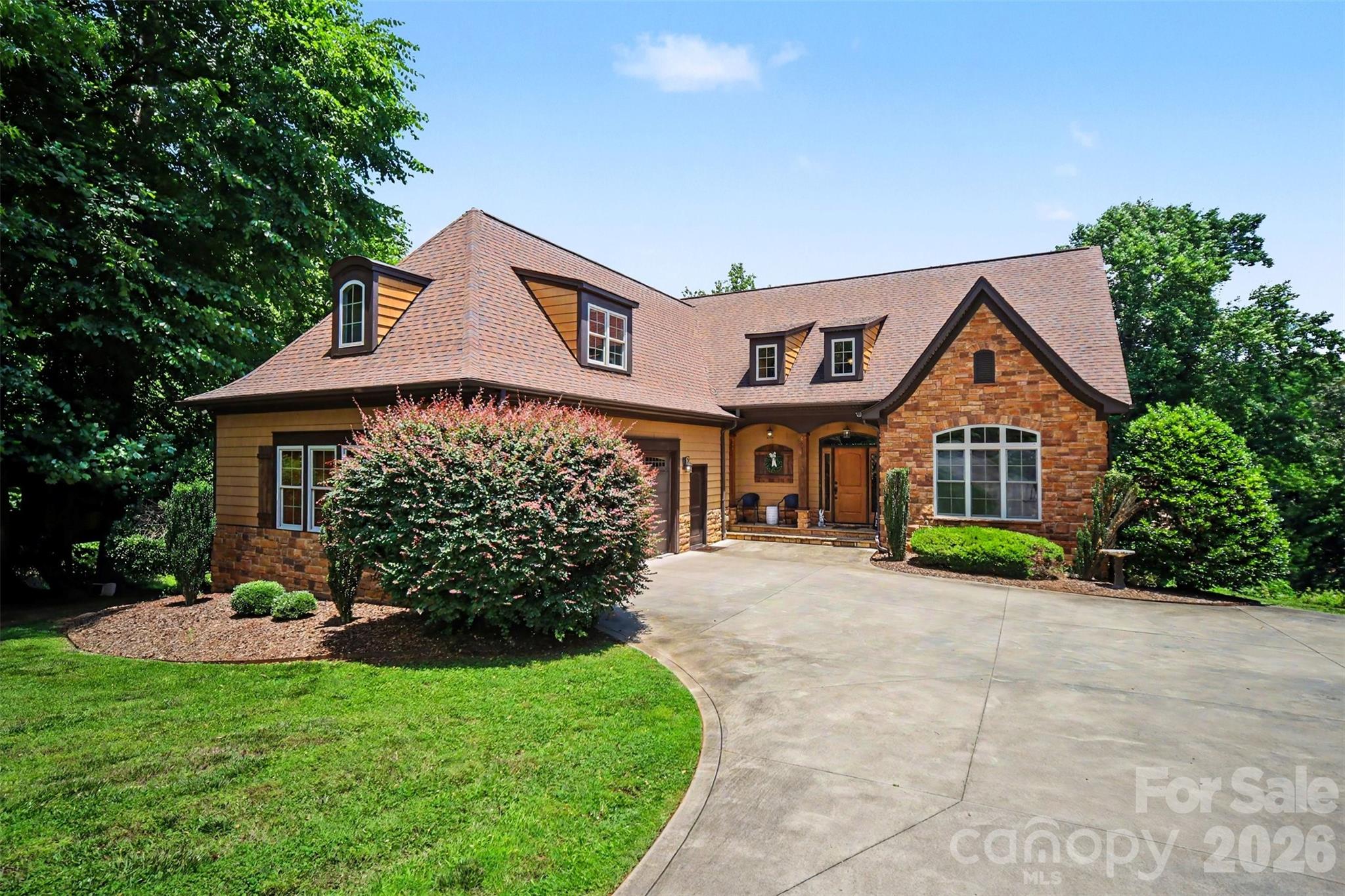 401 Yorkfield Drive — Shelby