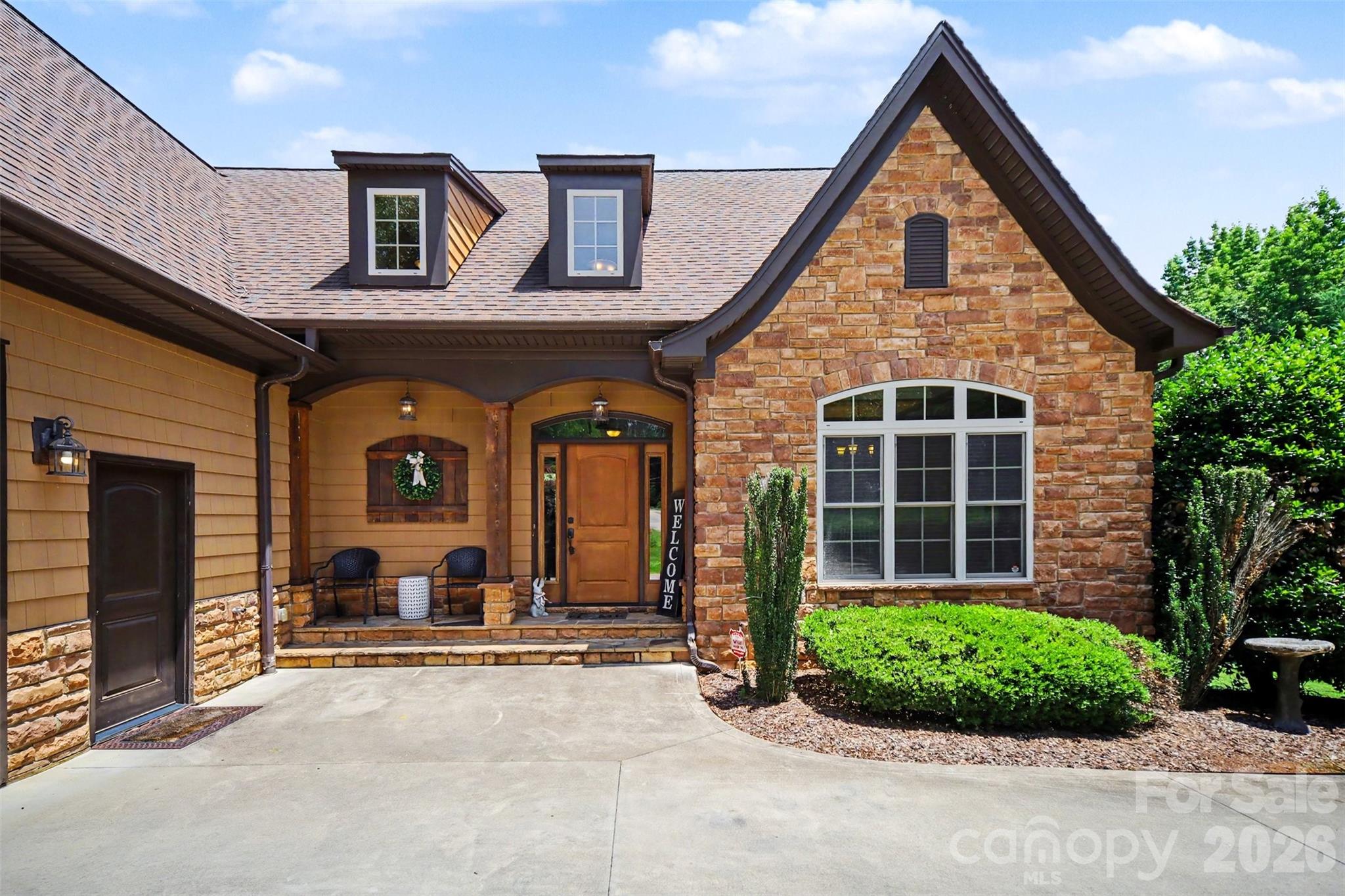 401 Yorkfield Drive — Shelby