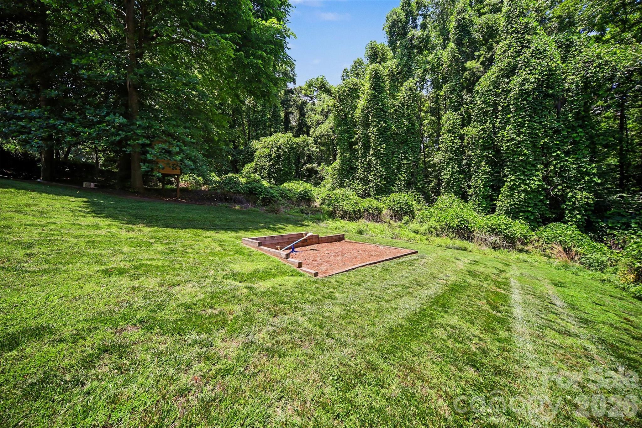 401 Yorkfield Drive — Shelby