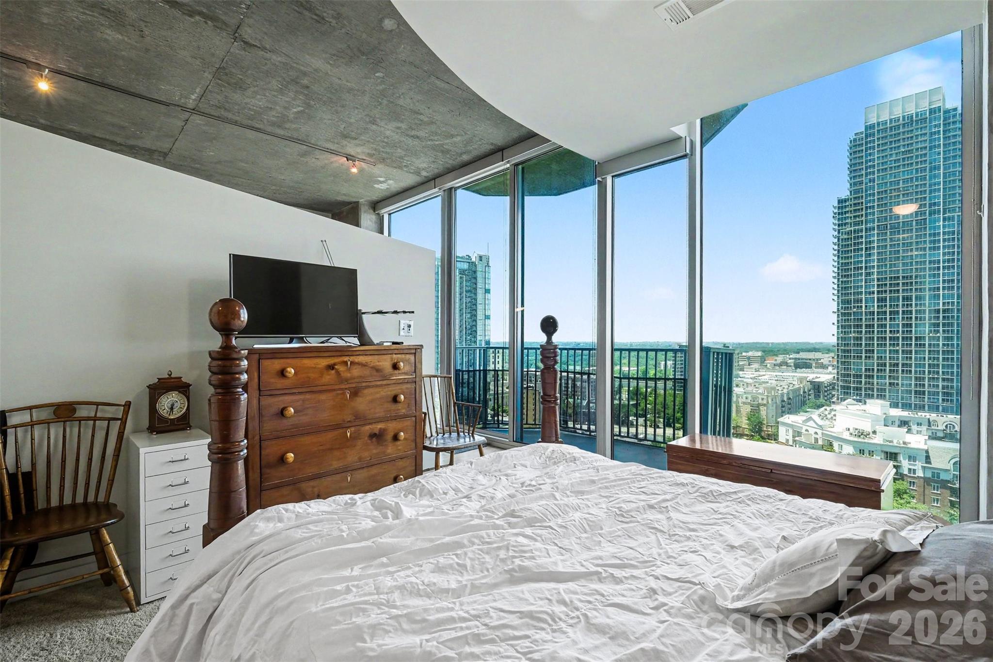 210 N Church Street #1604 — Charlotte