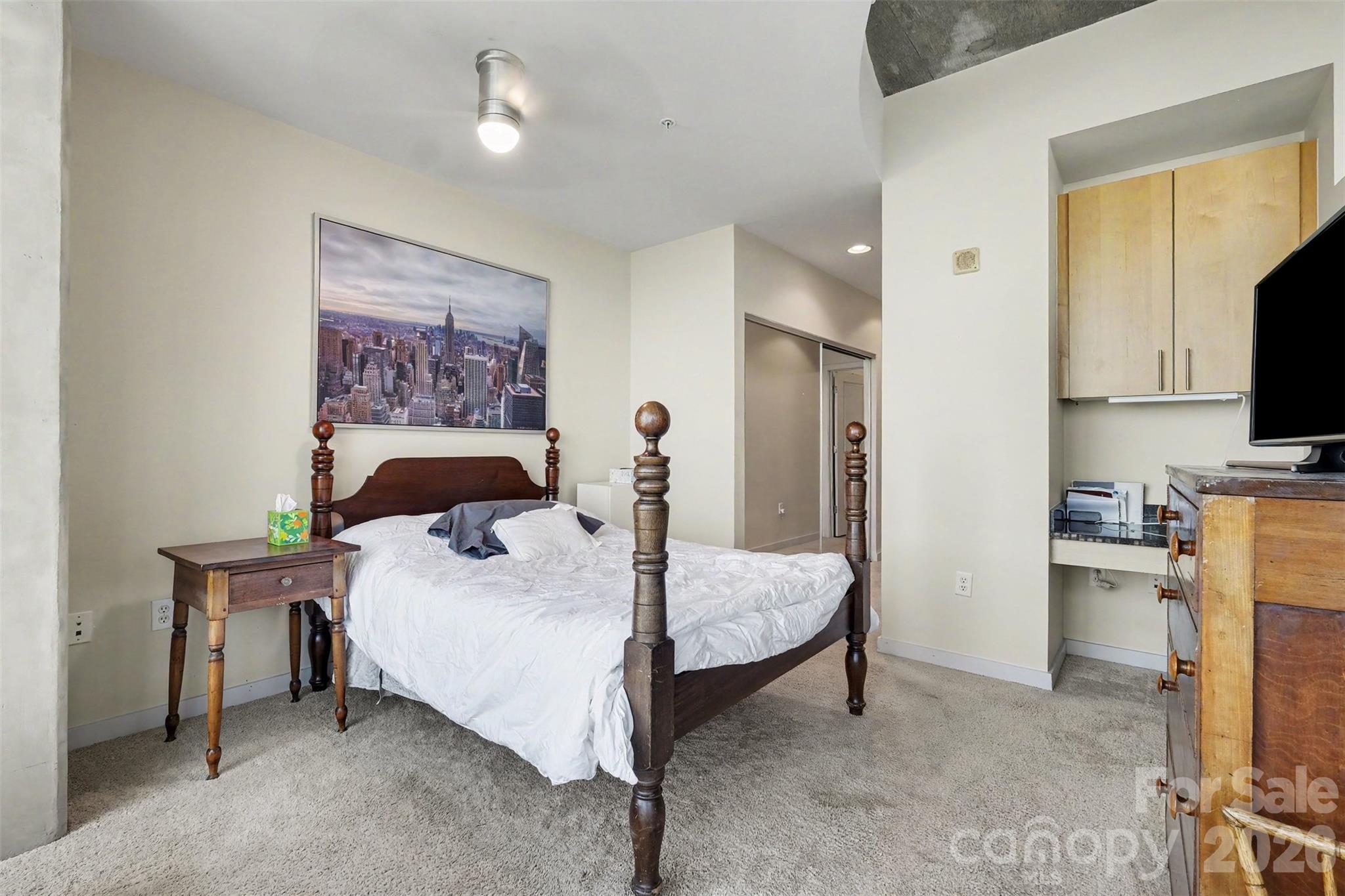 210 N Church Street #1604 — Charlotte
