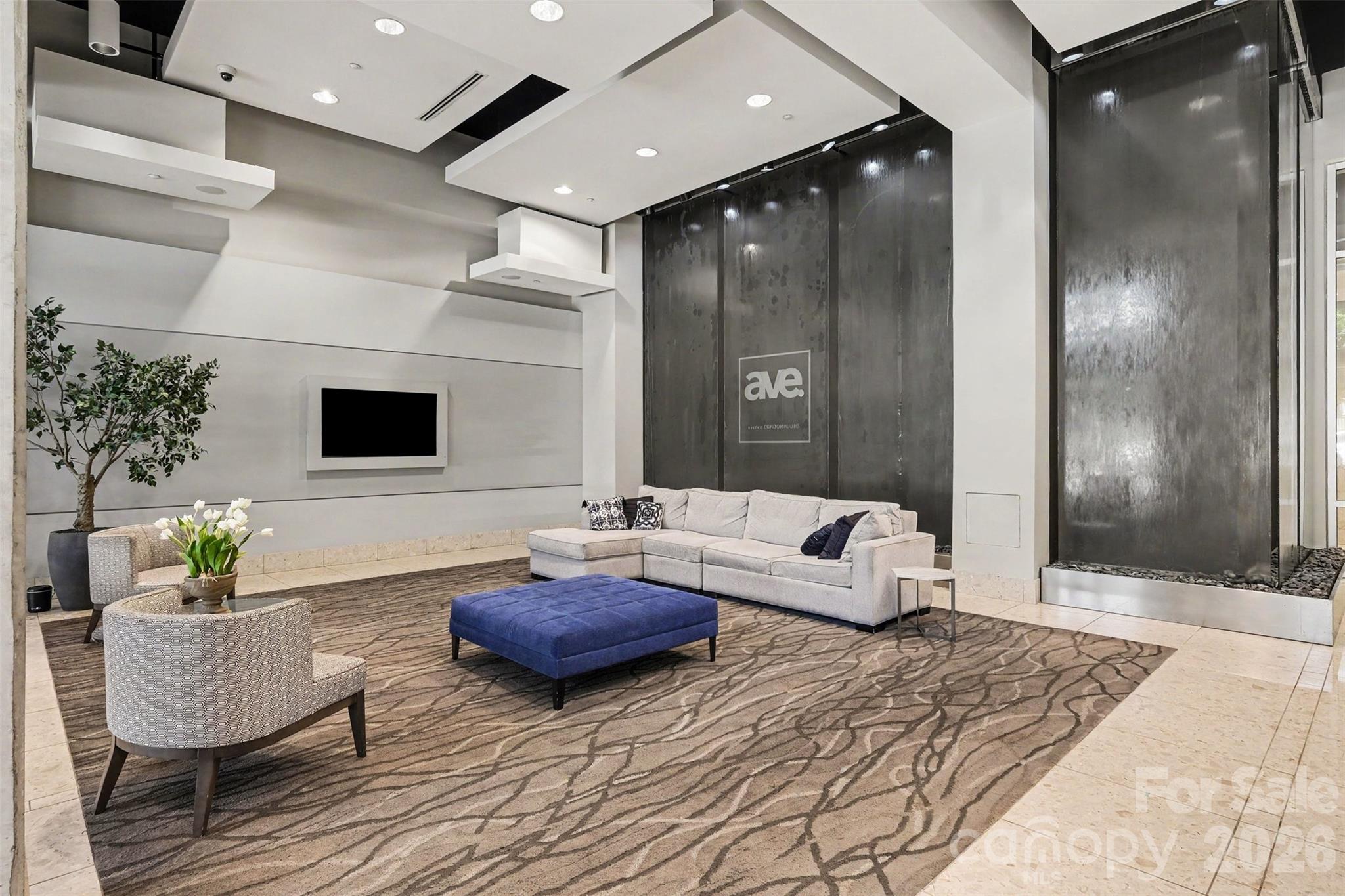 210 N Church Street #1604 — Charlotte