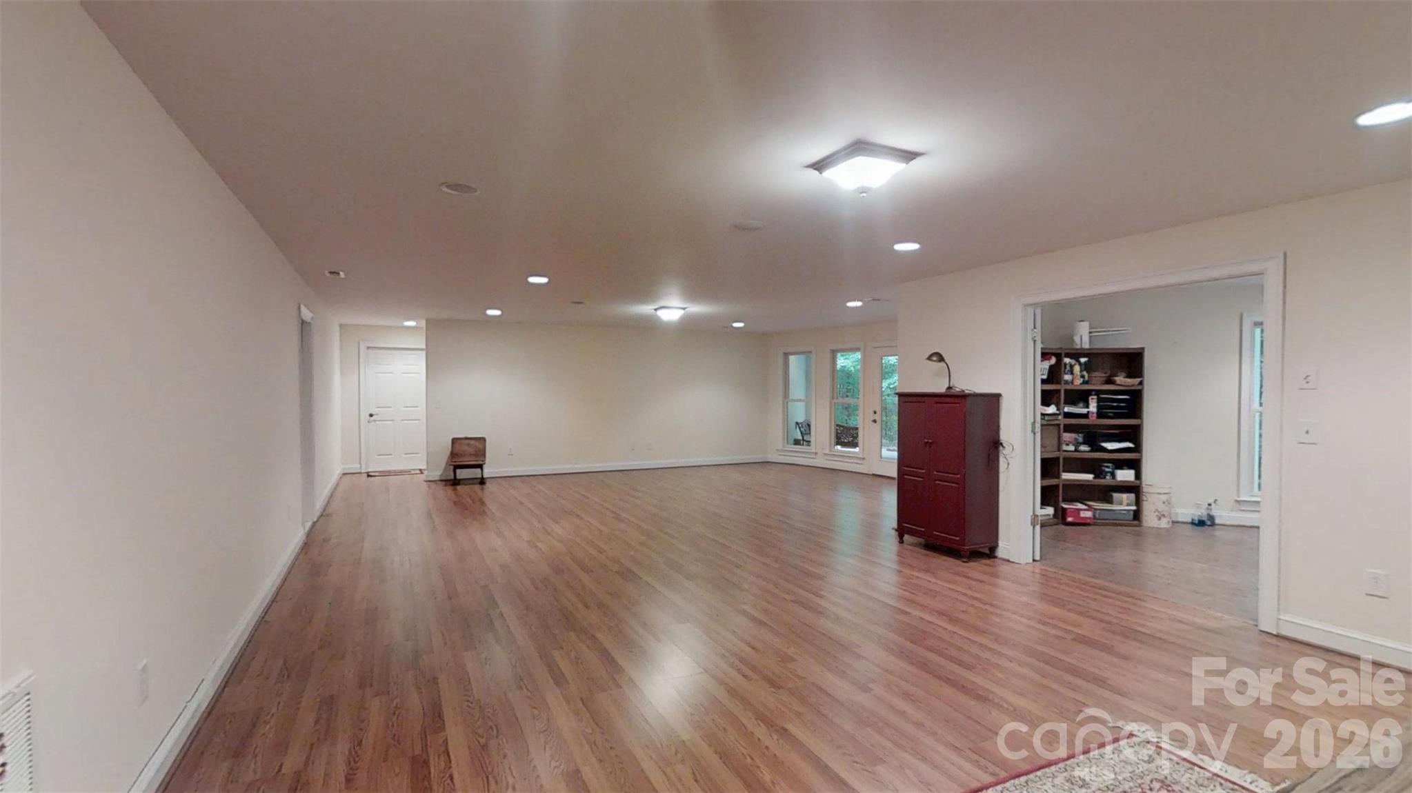 4094 River Birch Drive — Iron Station