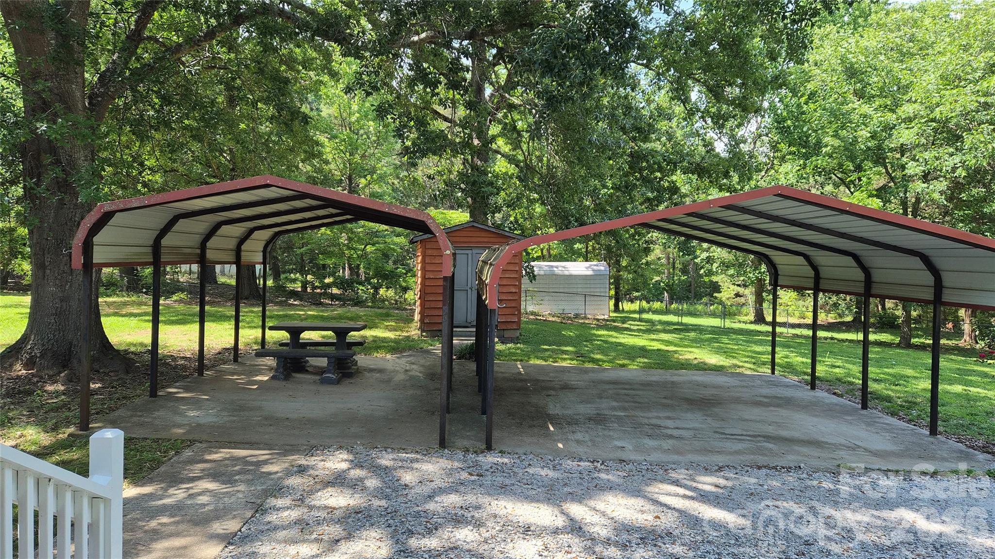 1319 Sourwood Drive — Chester