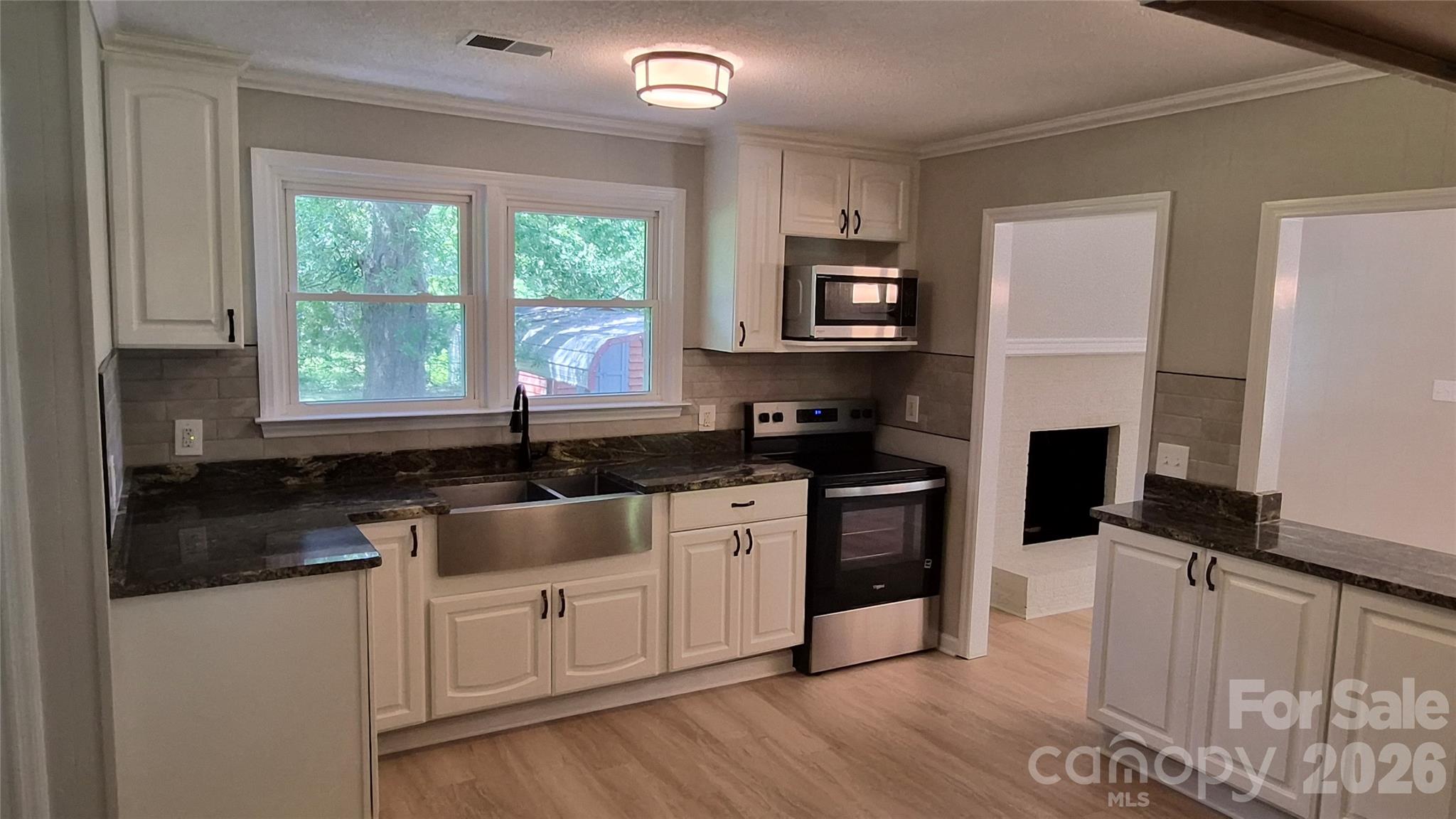 1319 Sourwood Drive — Chester