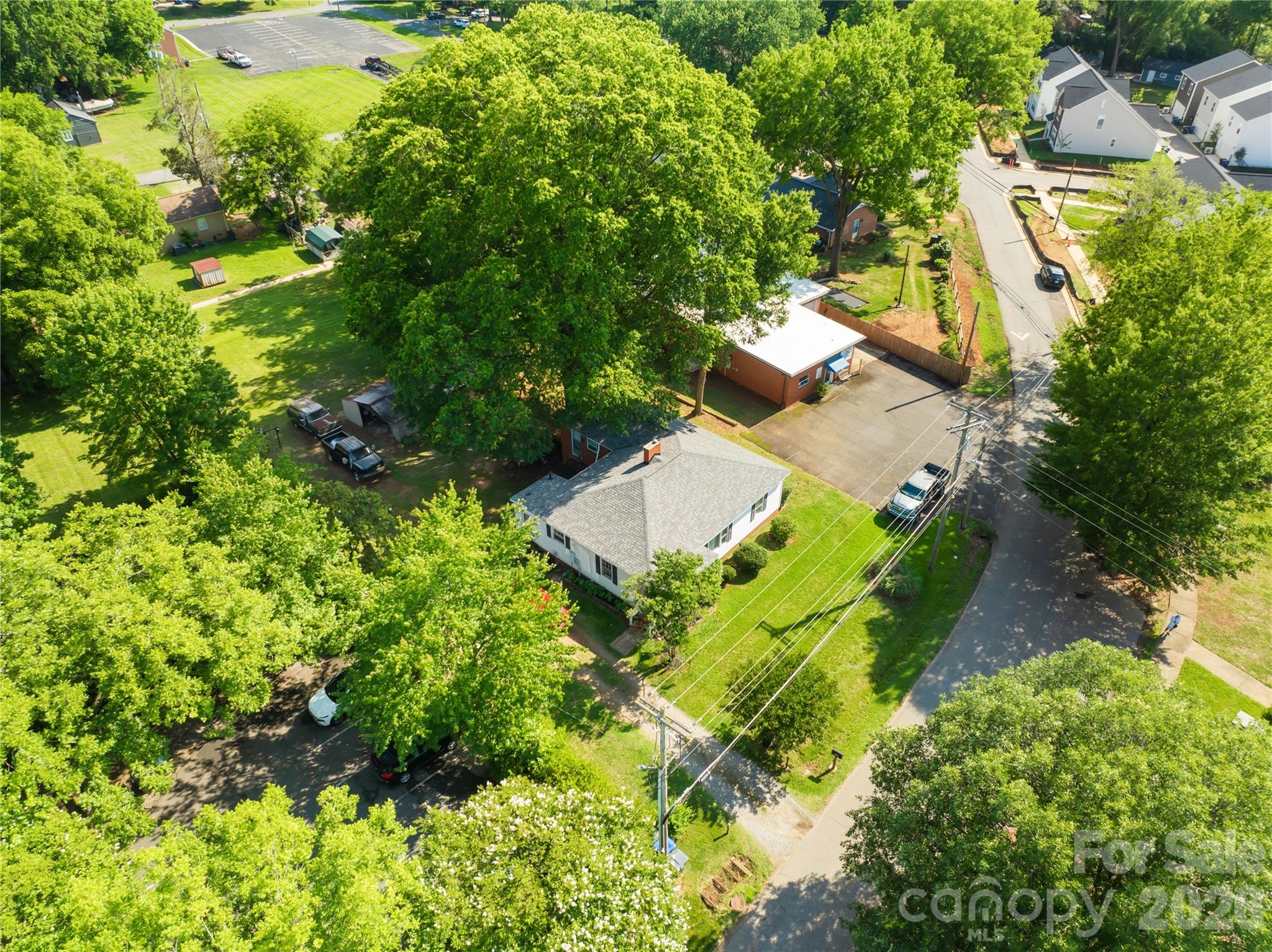 103 Greenway Drive — Huntersville