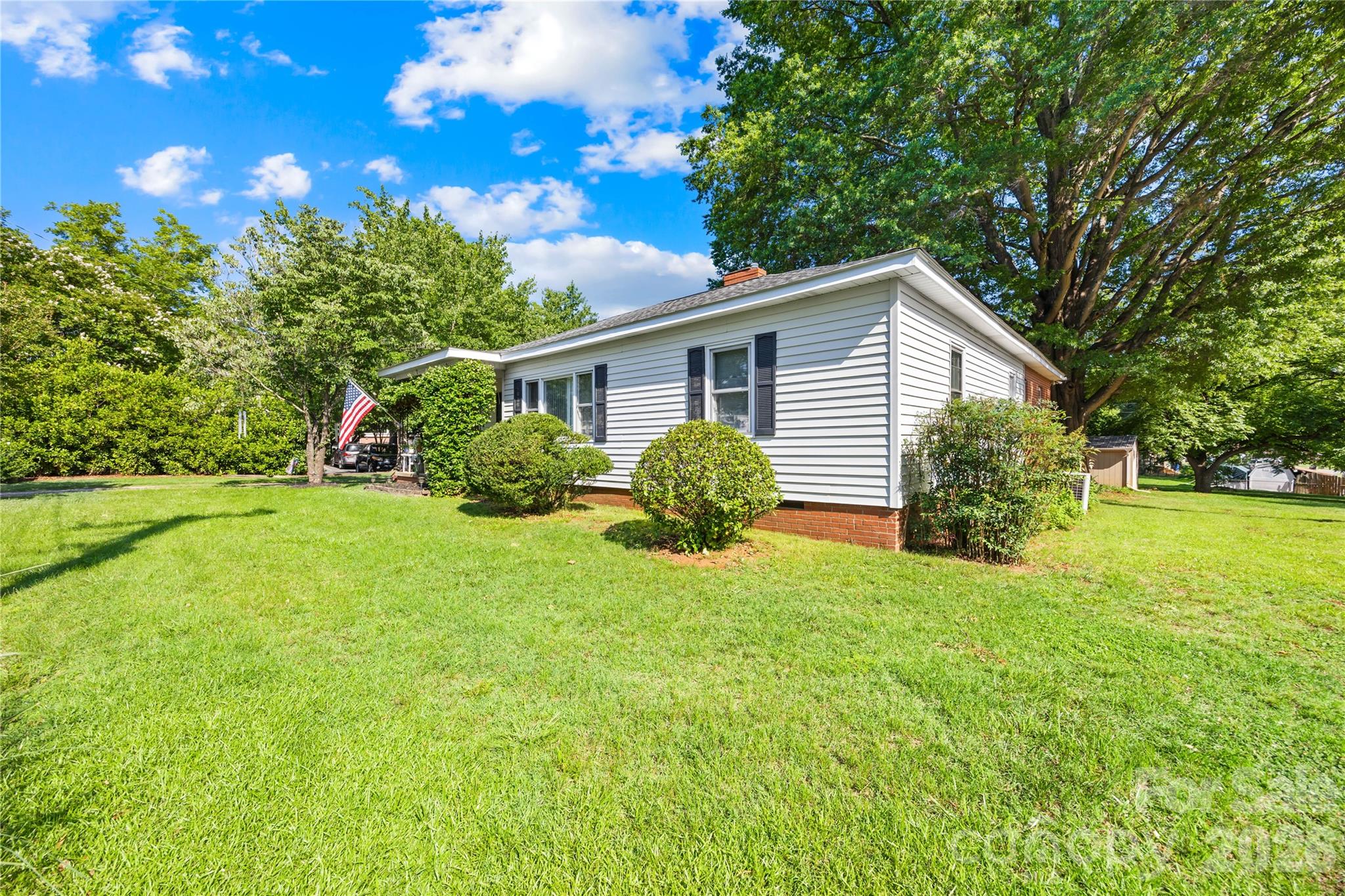 103 Greenway Drive — Huntersville