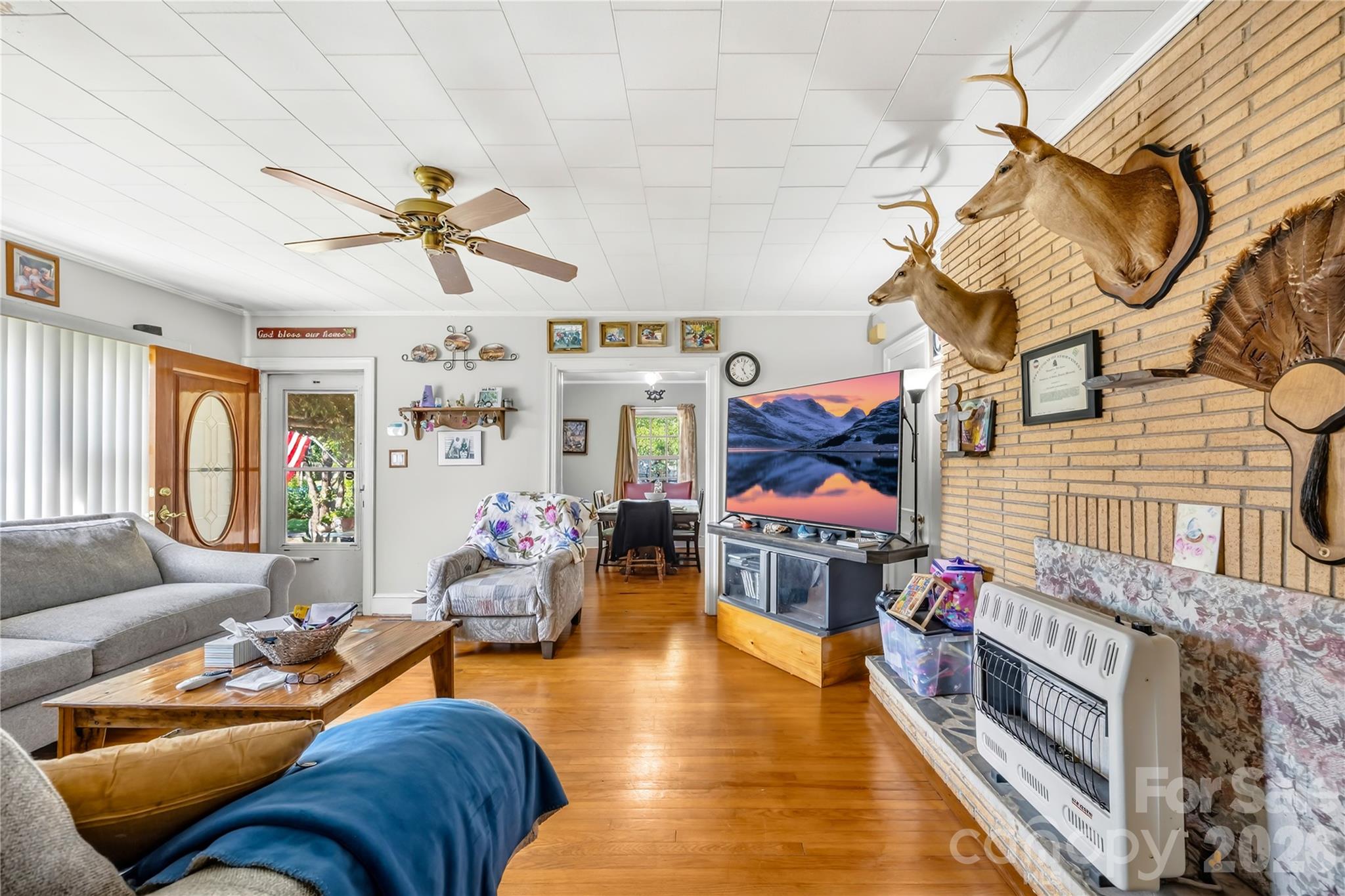 103 Greenway Drive — Huntersville