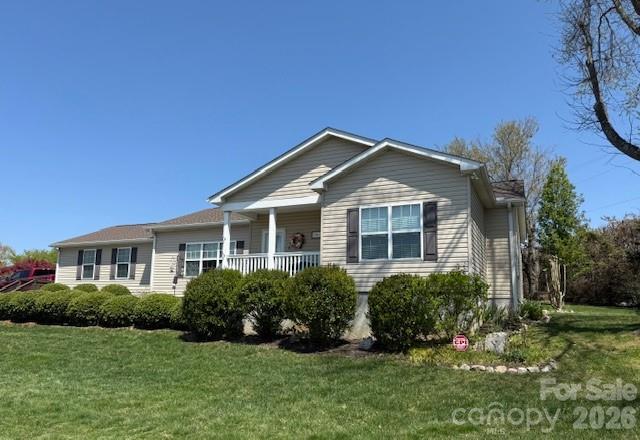 34 Middle Street — Hendersonville