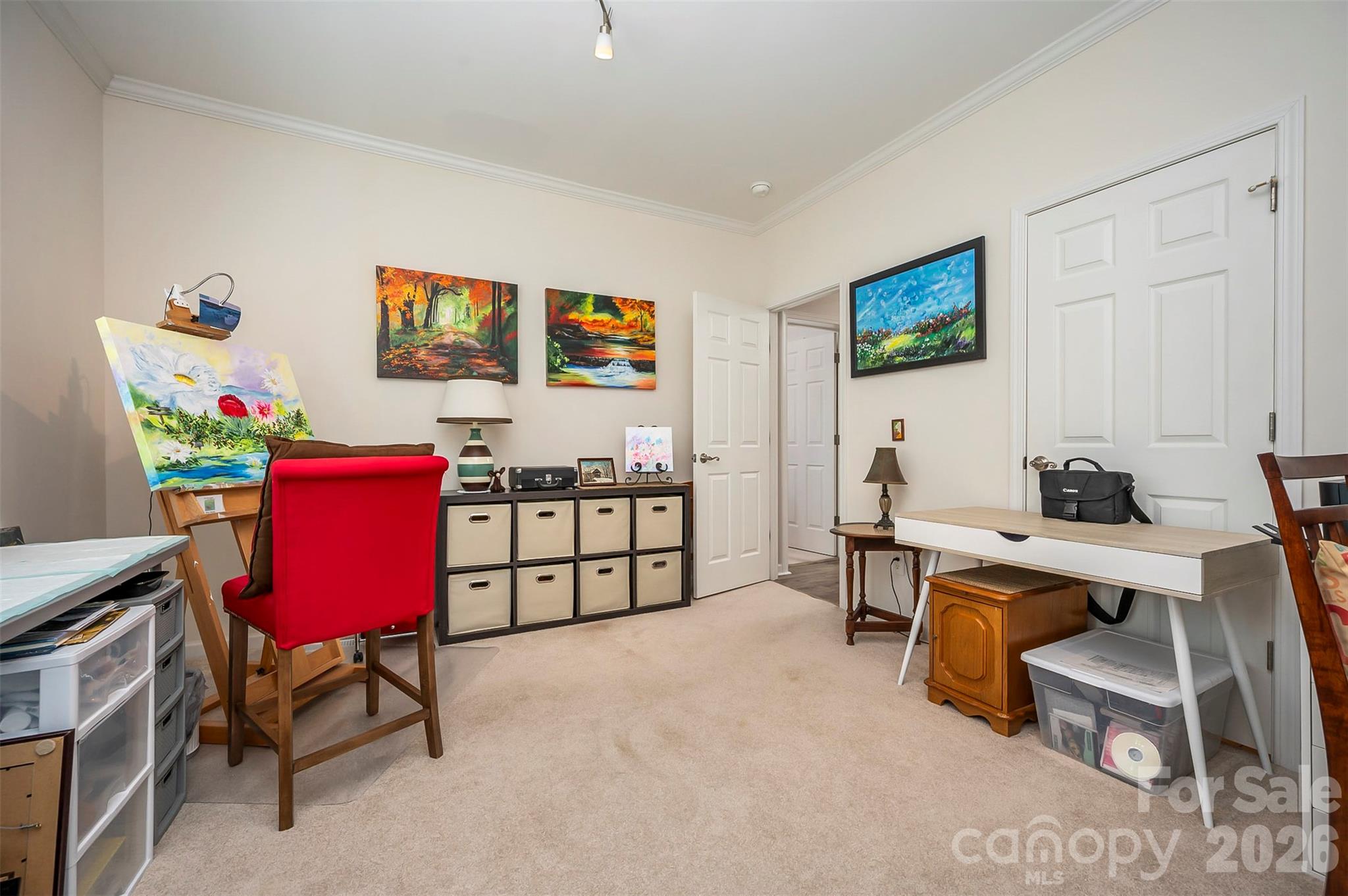 34 Middle Street — Hendersonville