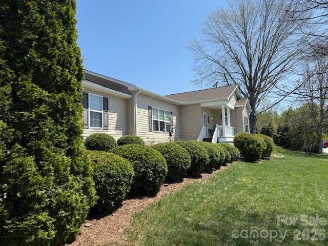34 Middle Street — Hendersonville