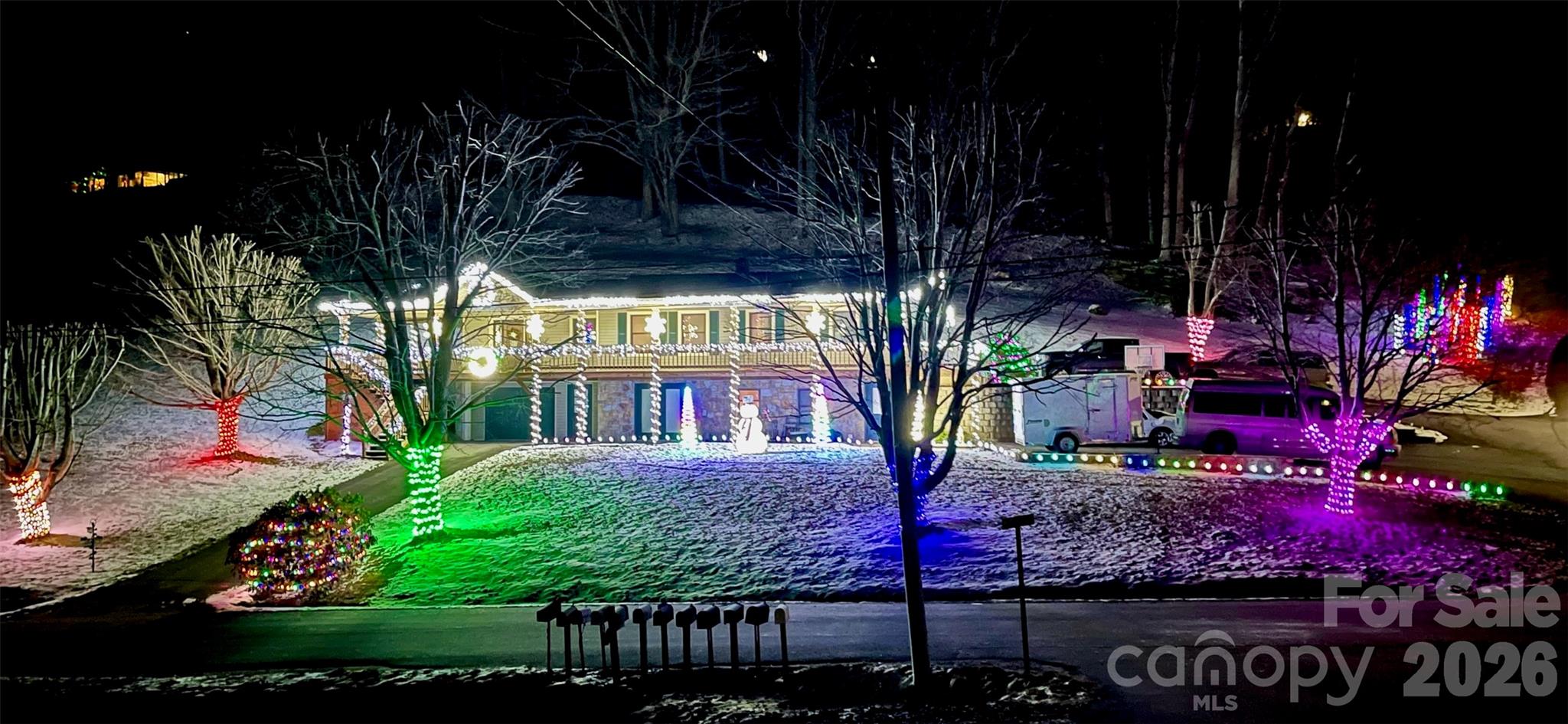 299 McDowell Lane — Burnsville