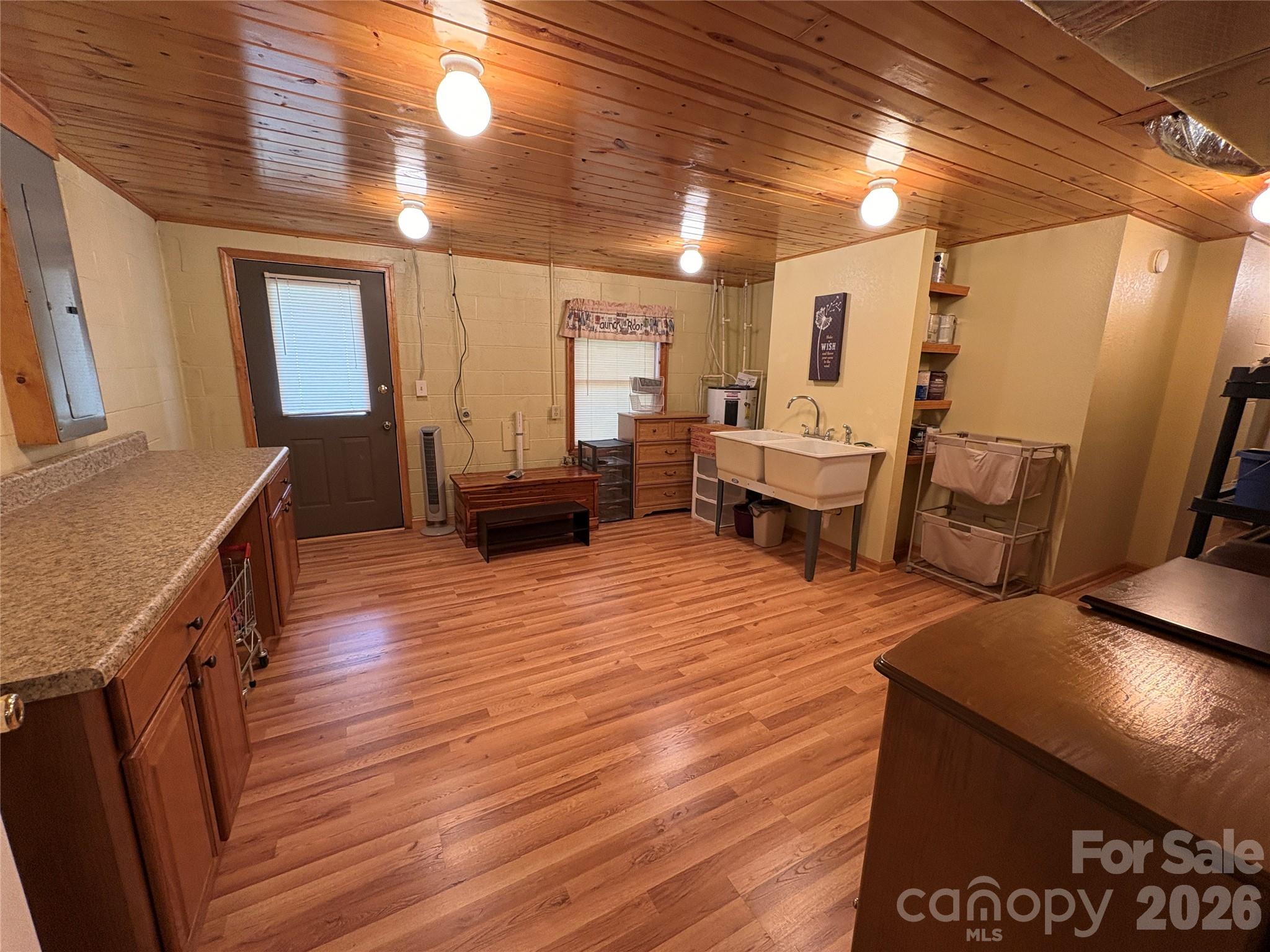 299 McDowell Lane — Burnsville