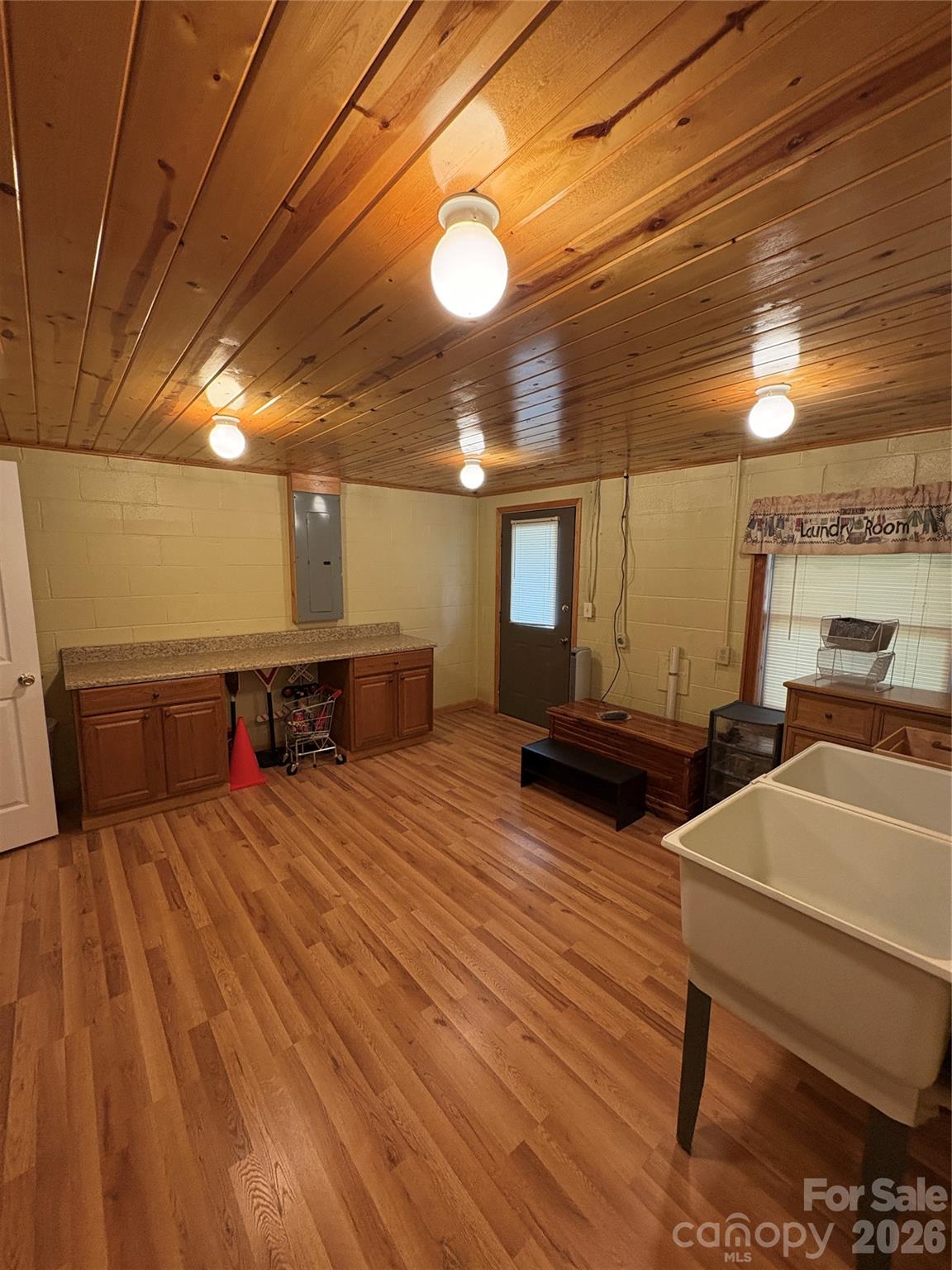 299 McDowell Lane — Burnsville