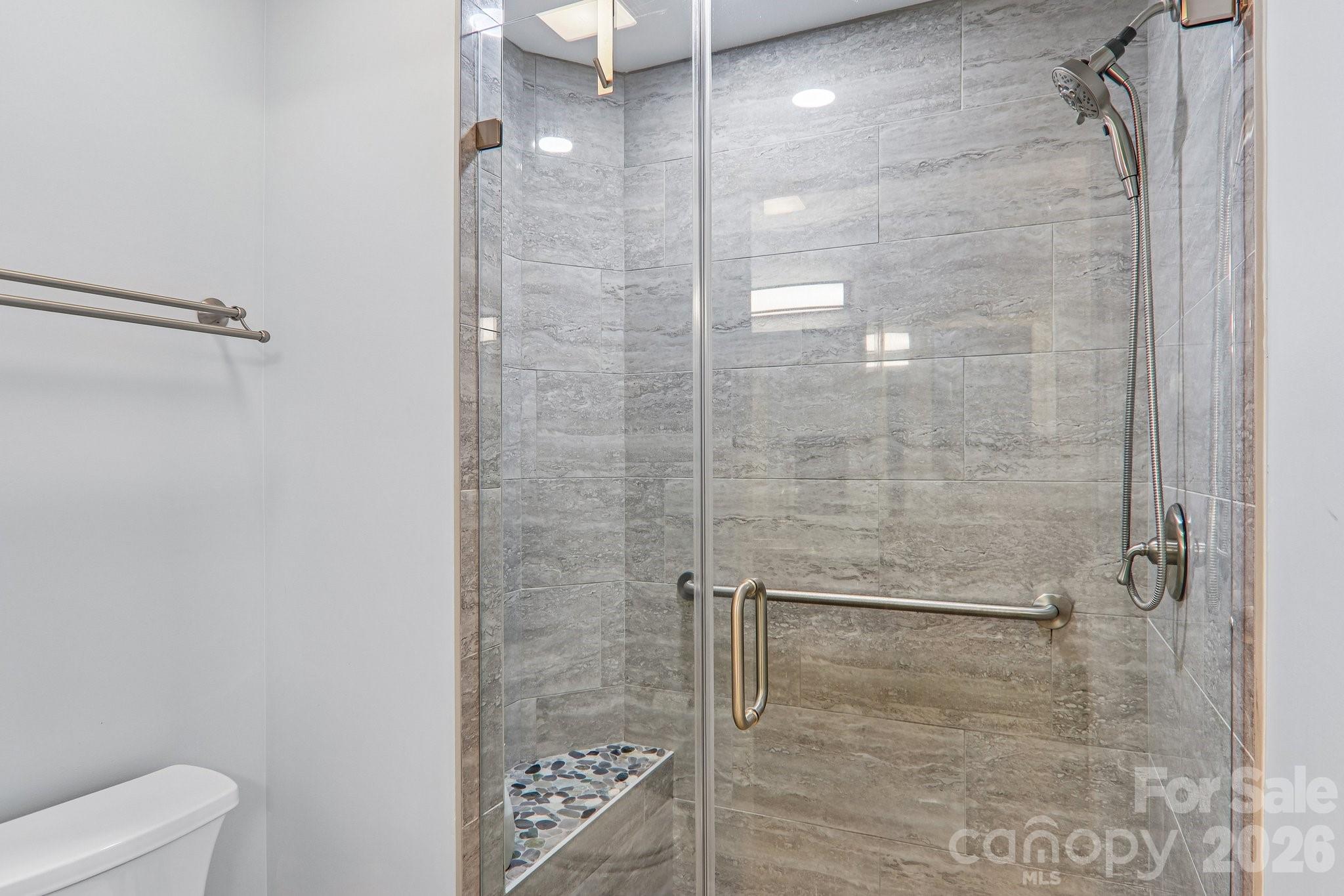 174 Summerfield Place — Flat Rock