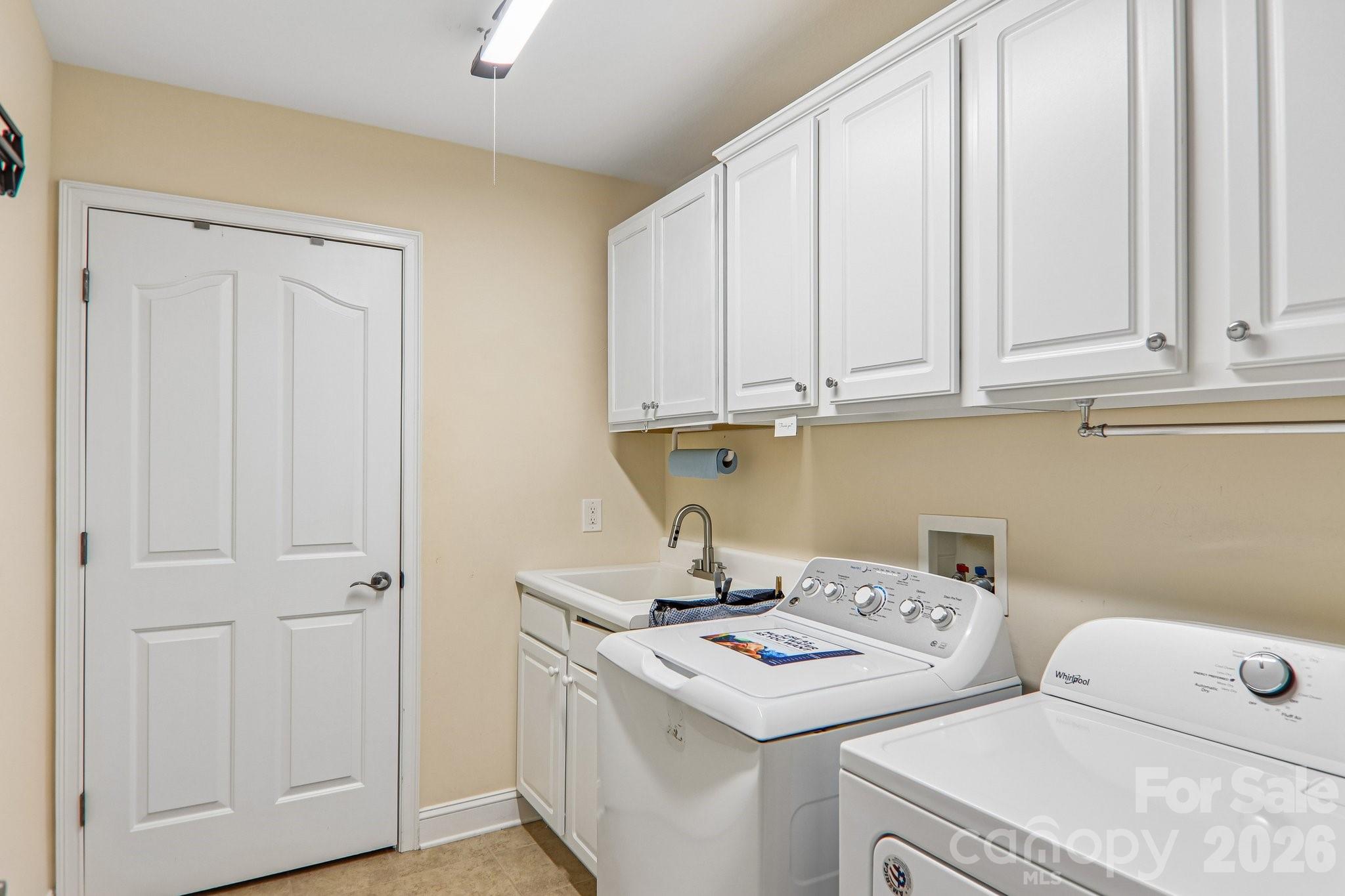 174 Summerfield Place — Flat Rock