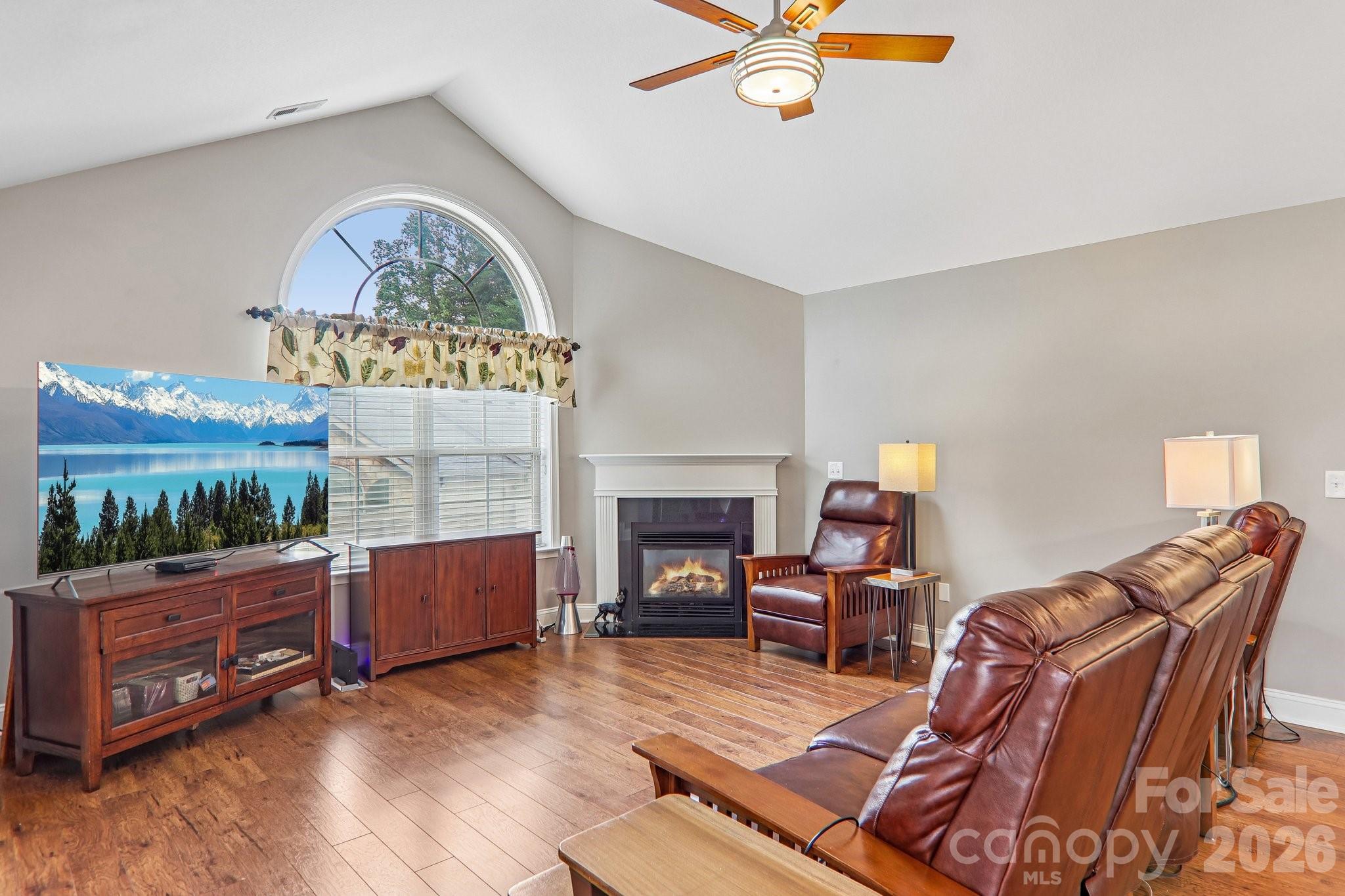 174 Summerfield Place — Flat Rock