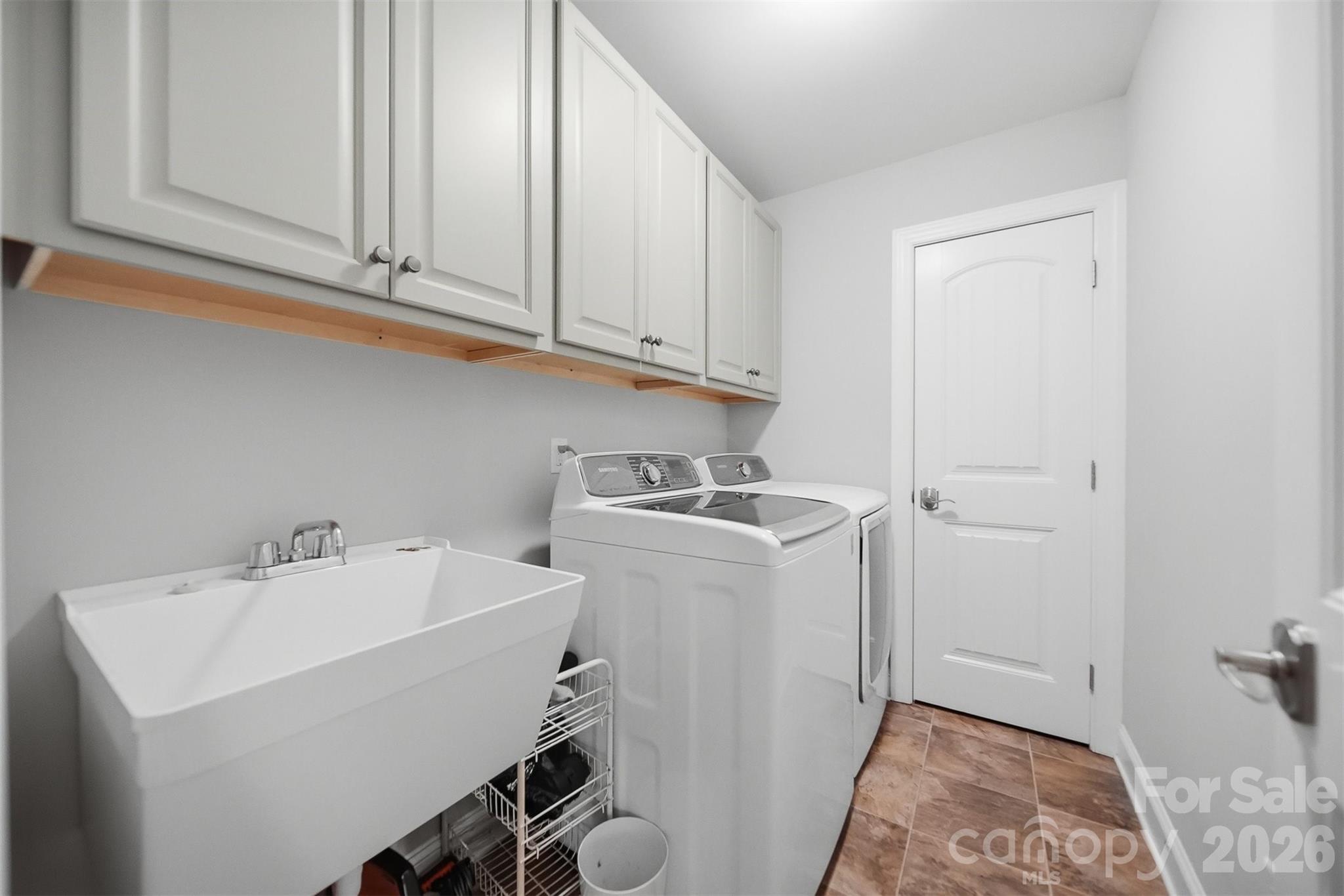 2419 Dellwood Drive — Monroe