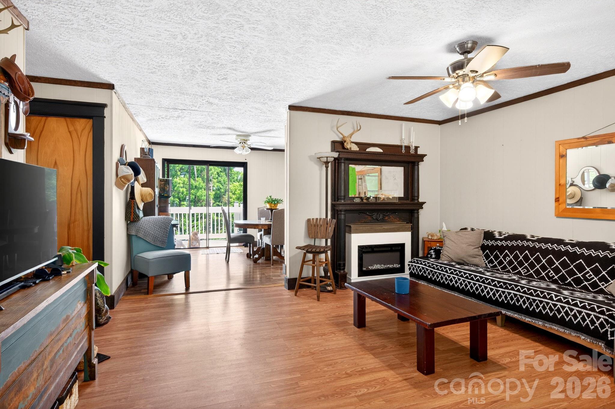 30 Reeves Drive — Burnsville