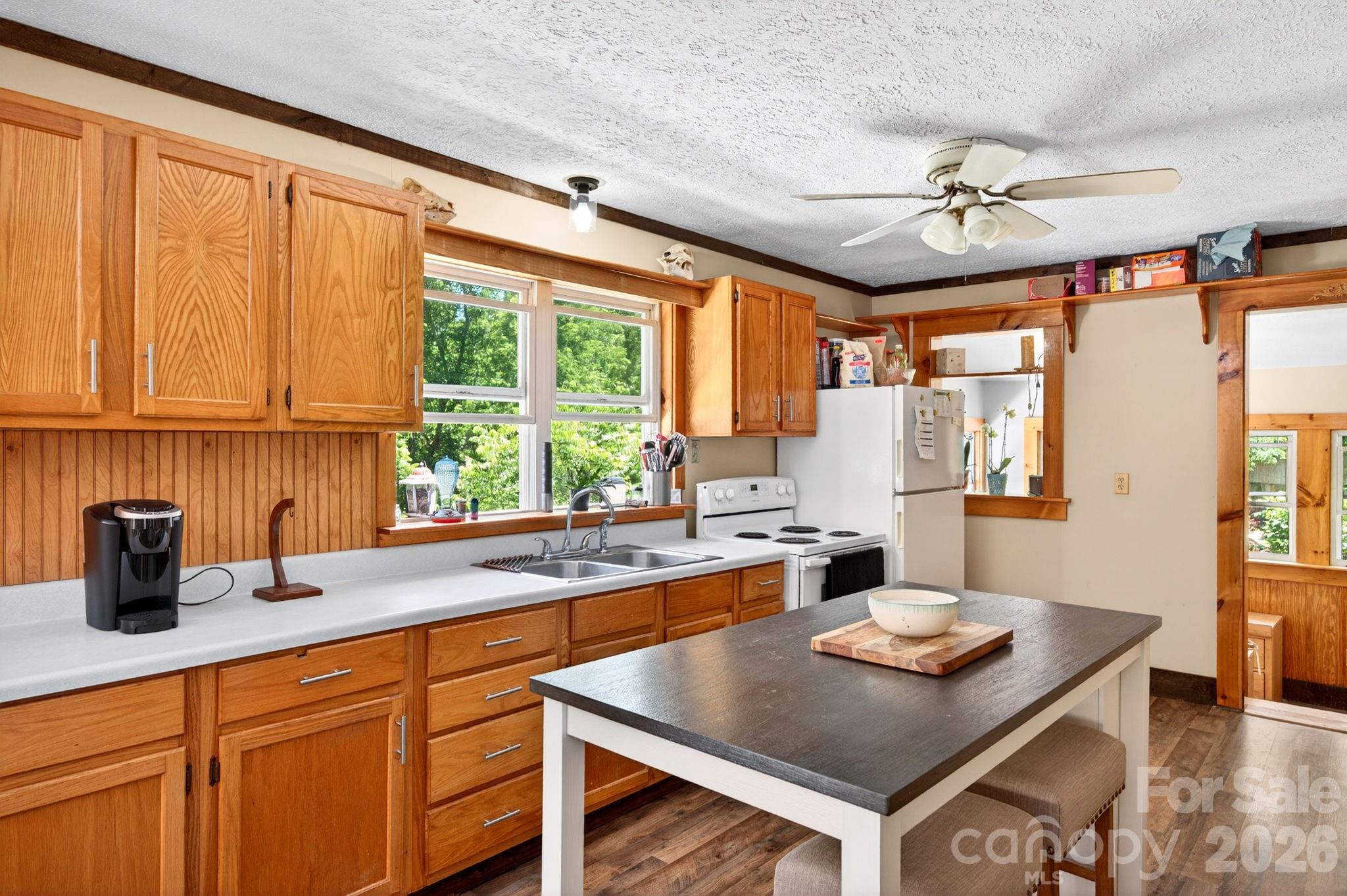 30 Reeves Drive — Burnsville