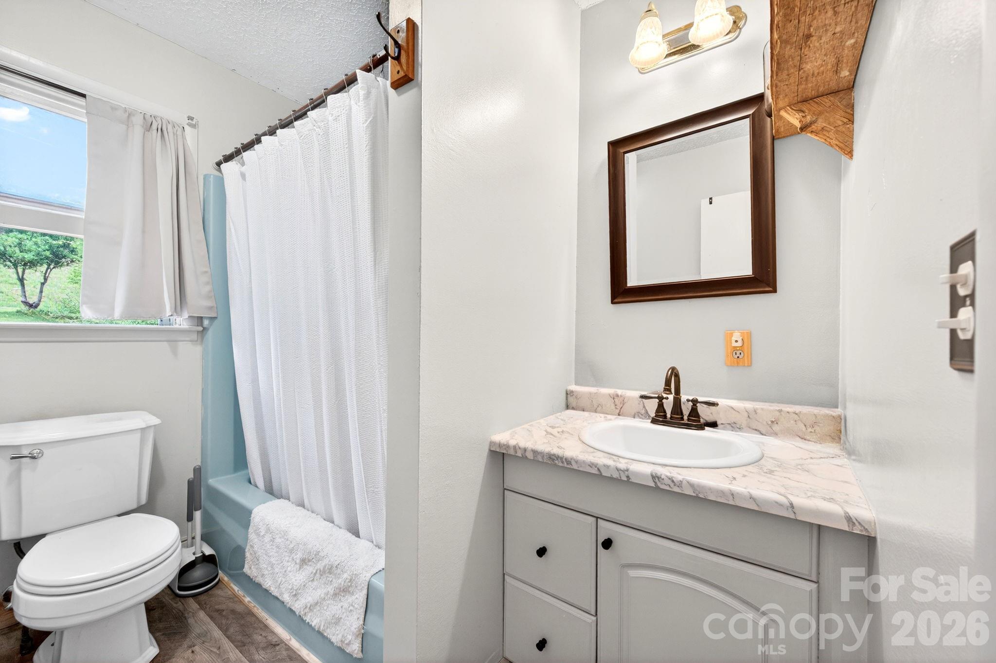 30 Reeves Drive — Burnsville