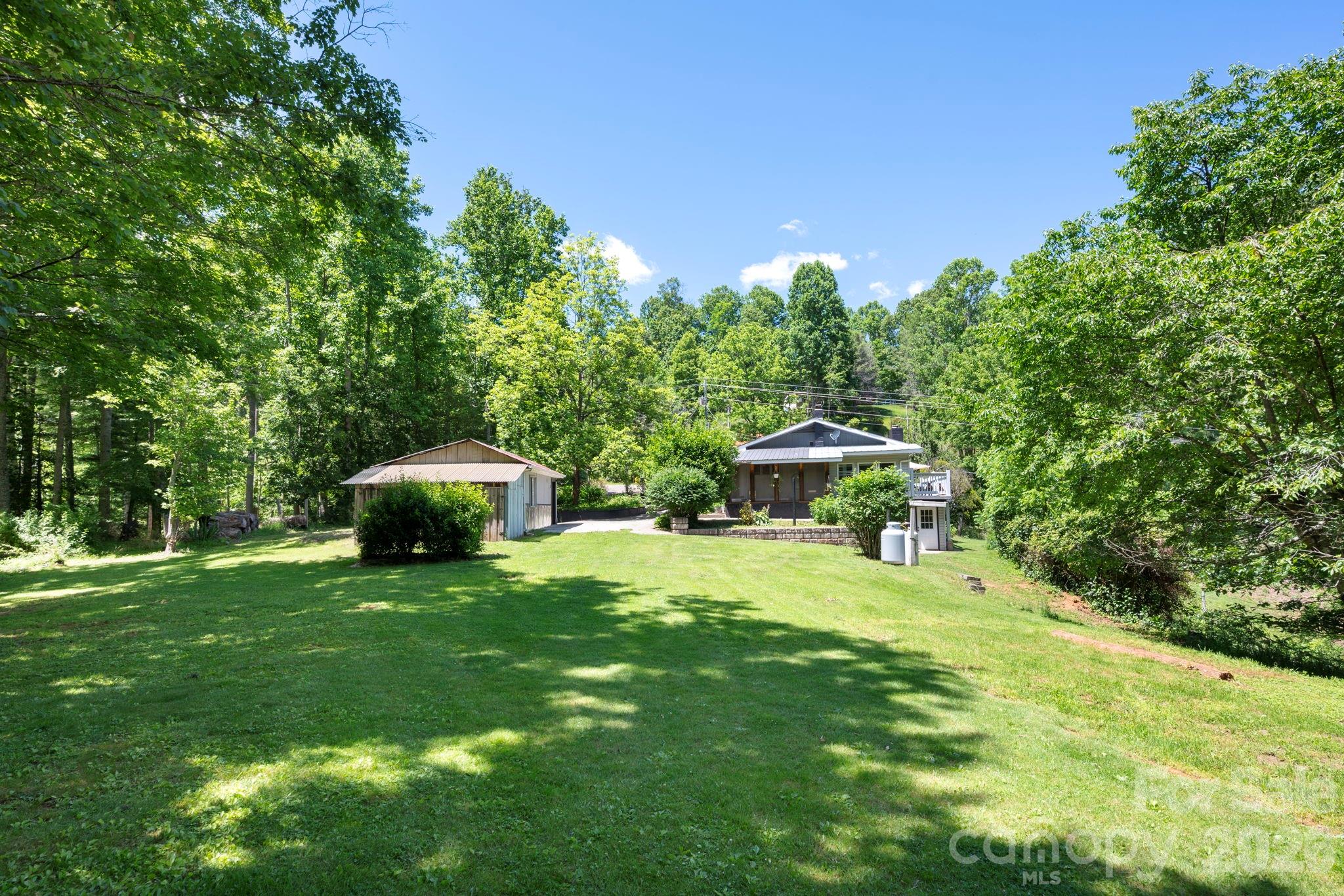 30 Reeves Drive — Burnsville