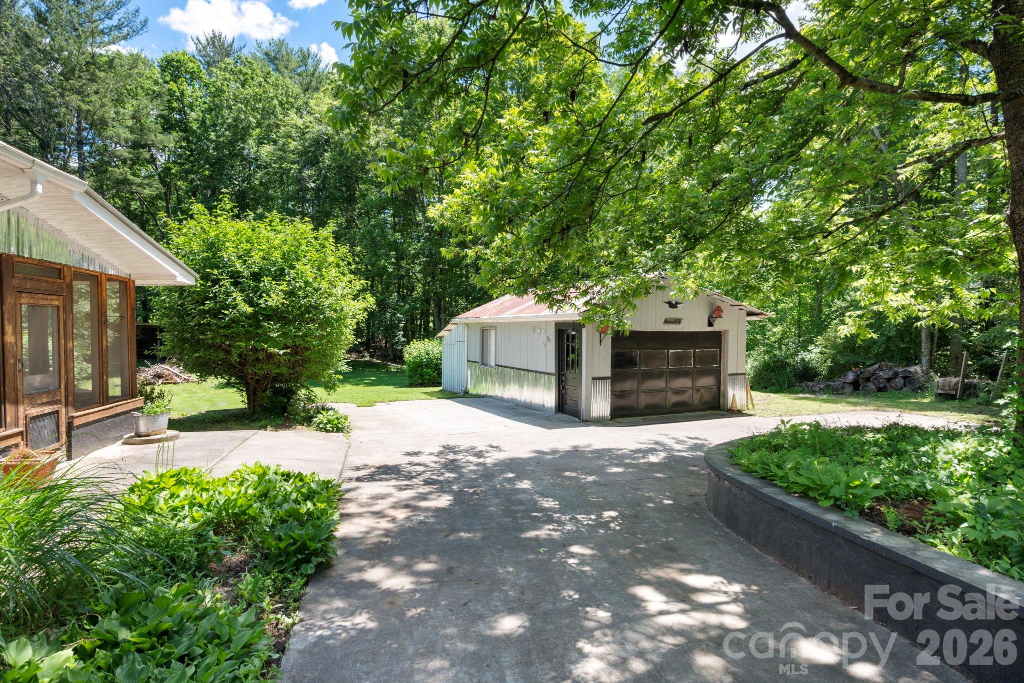 30 Reeves Drive — Burnsville