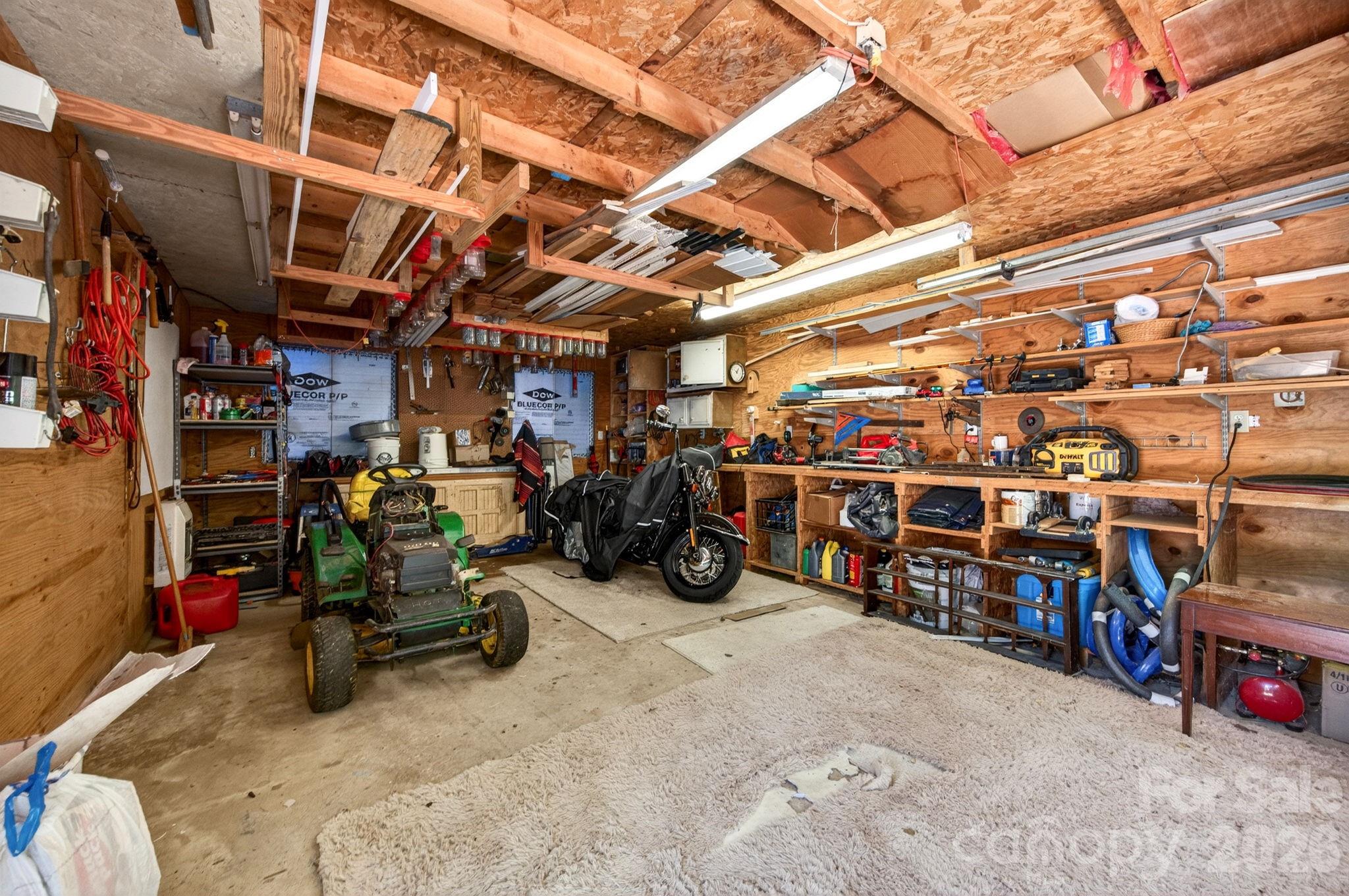 30 Reeves Drive — Burnsville